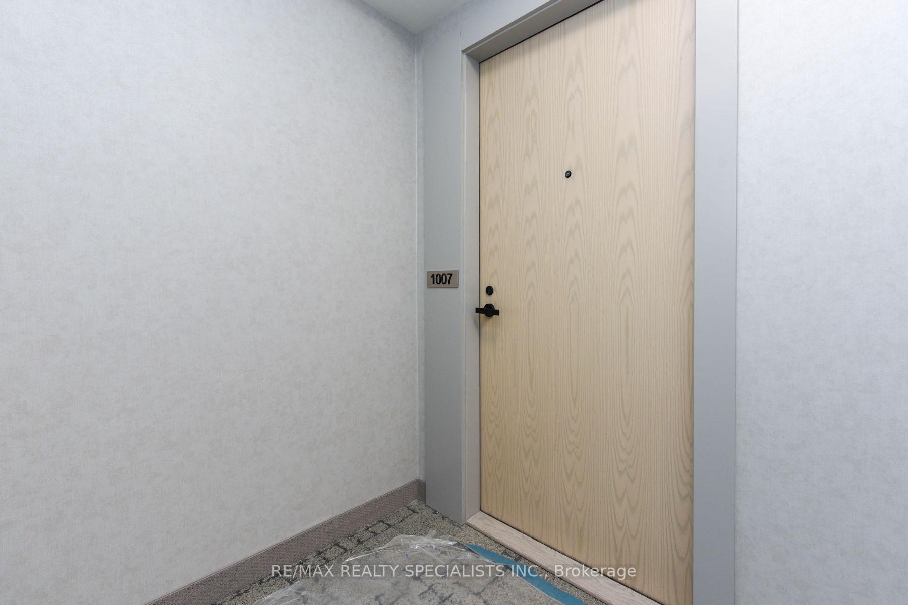 Photo 3 of Unit 1007, 225 Commerce Street, Vaughan, Vaughan Corporate Centre — HOMEH