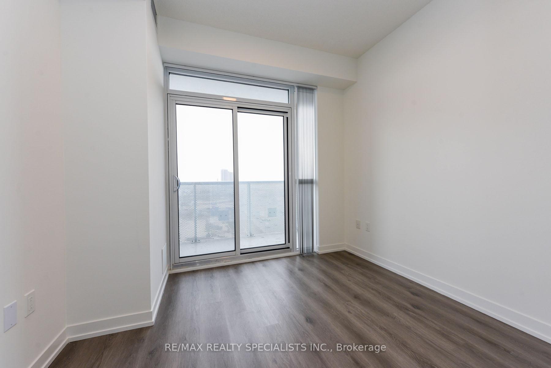 Photo 9 of Unit 1007, 225 Commerce Street, Vaughan, Vaughan Corporate Centre — HOMEH