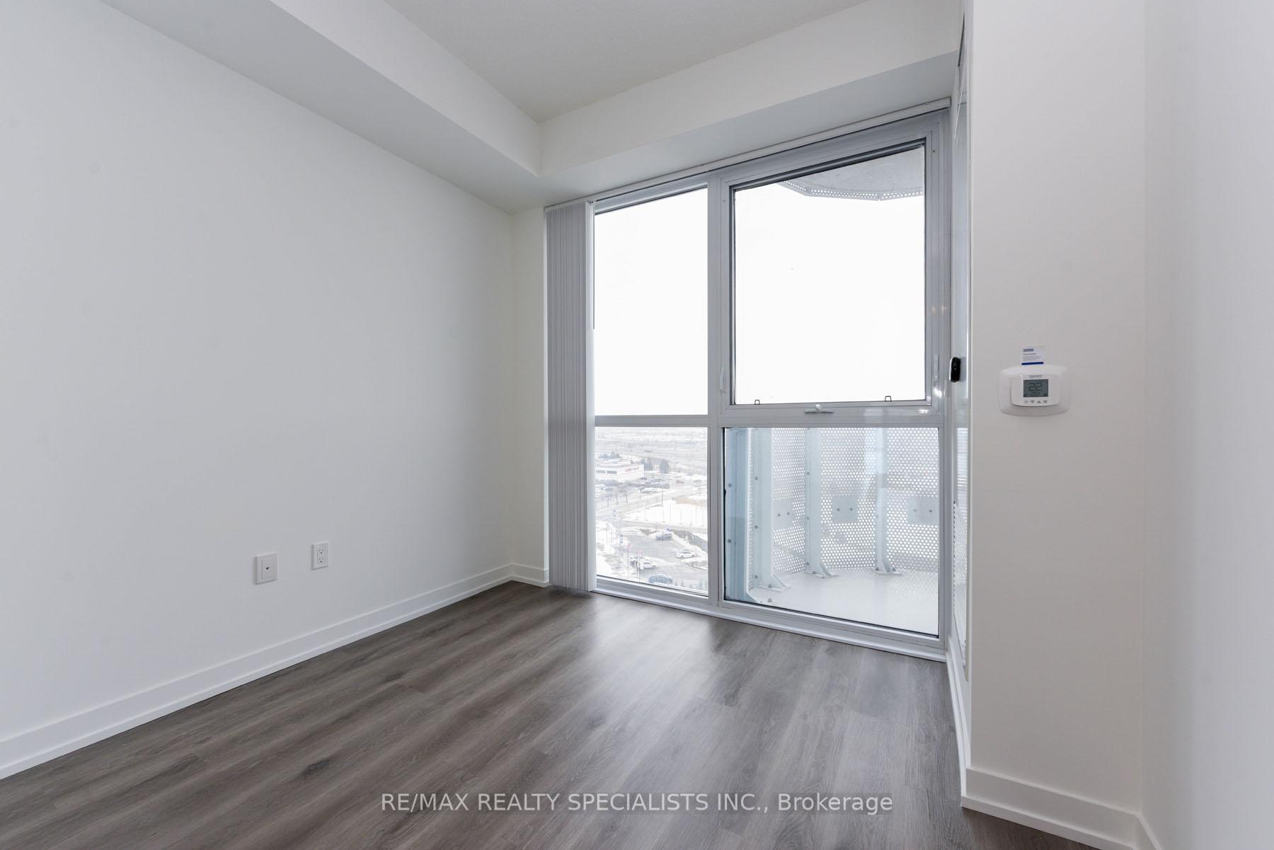 Photo 13 of Unit 1007, 225 Commerce Street, Vaughan, Vaughan Corporate Centre — HOMEH