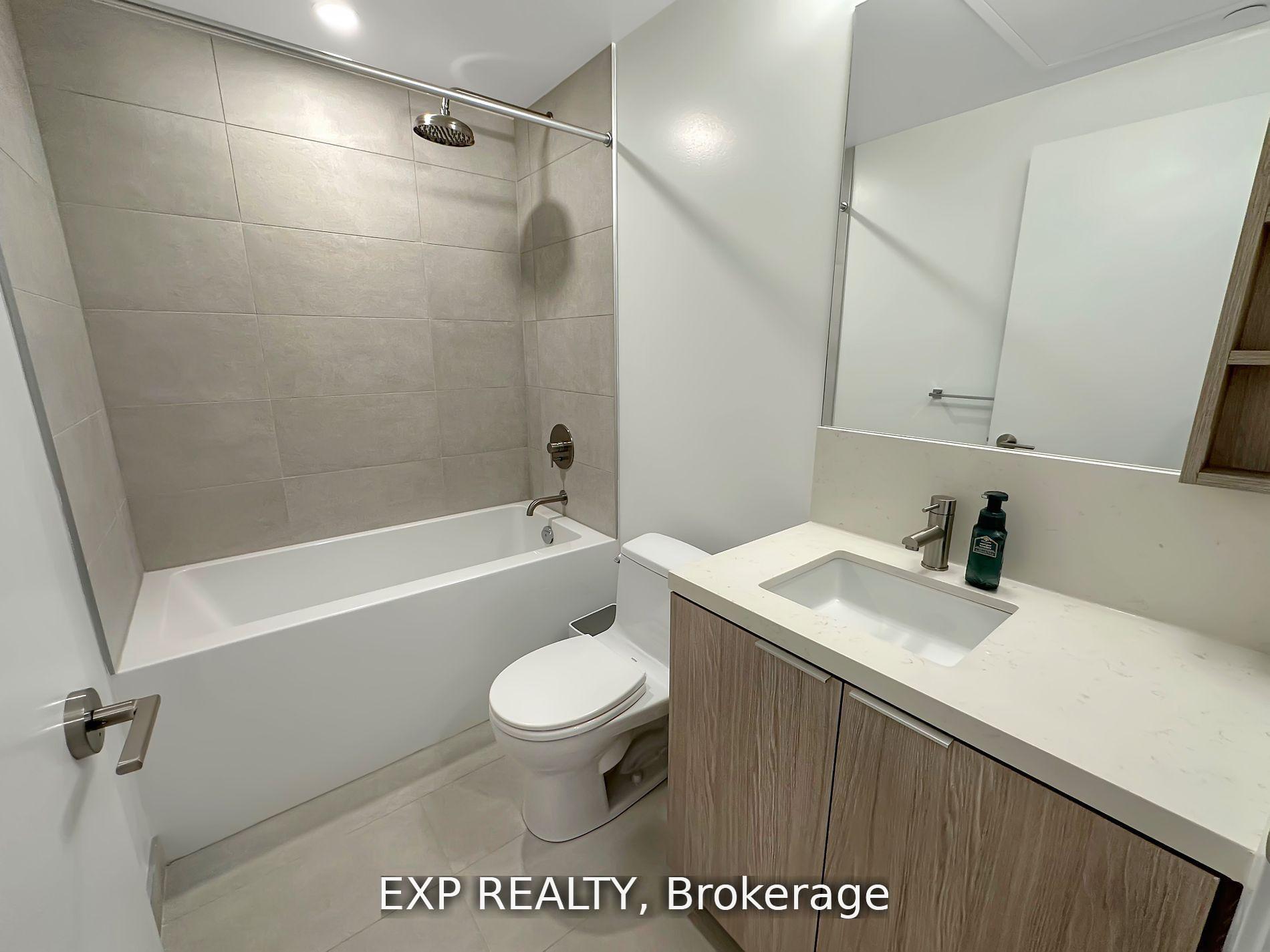 Photo 3 of Unit 531, 2020 Bathurst Street, Toronto, Humewood-Cedarvale — HOMEH
