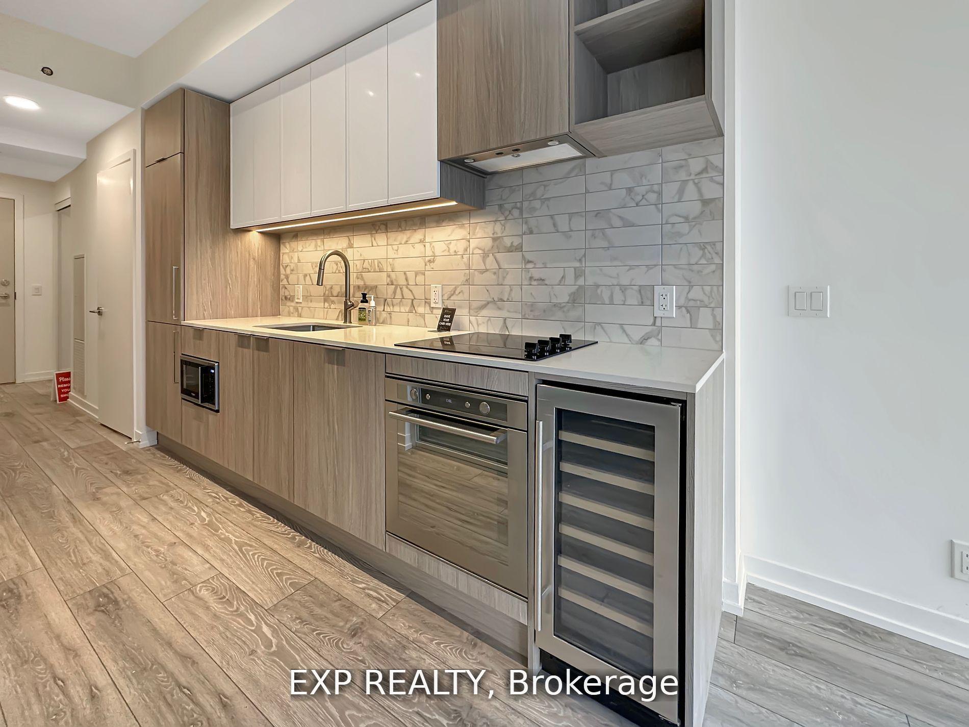 Photo 5 of Unit 531, 2020 Bathurst Street, Toronto, Humewood-Cedarvale — HOMEH
