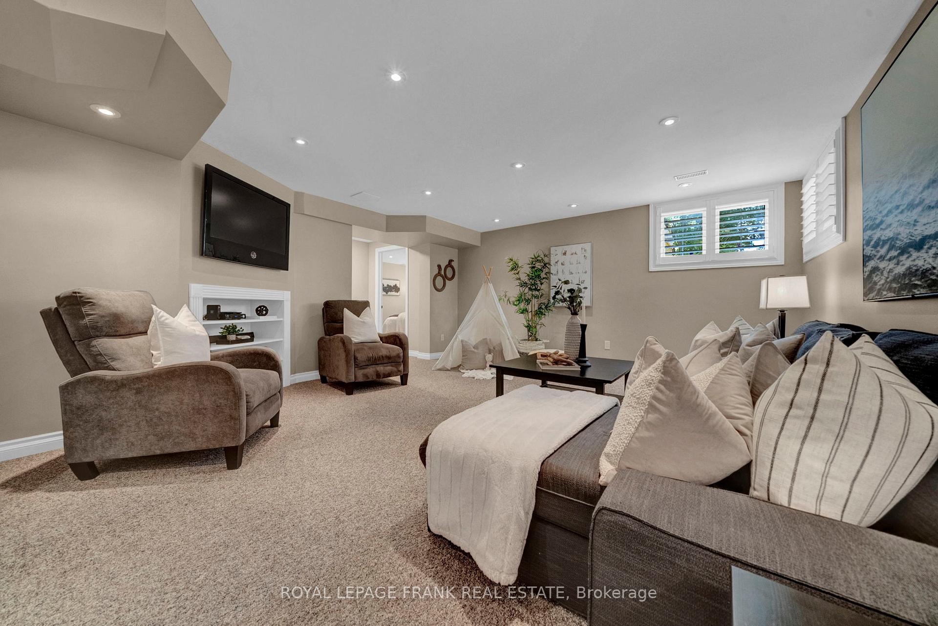 Photo 23 of 22 Osgoode Gate, Clarington, Courtice — HOMEH