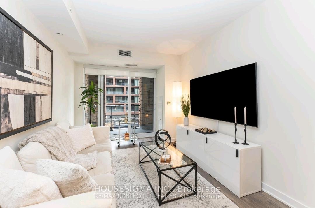 Photo 10 of 313-100 Eagle Rock Way, Vaughan, Maple — HOMEH
