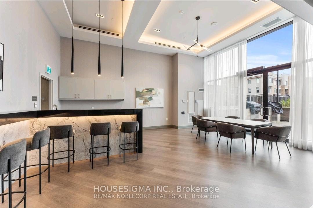 Photo 15 of 313-100 Eagle Rock Way, Vaughan, Maple — HOMEH