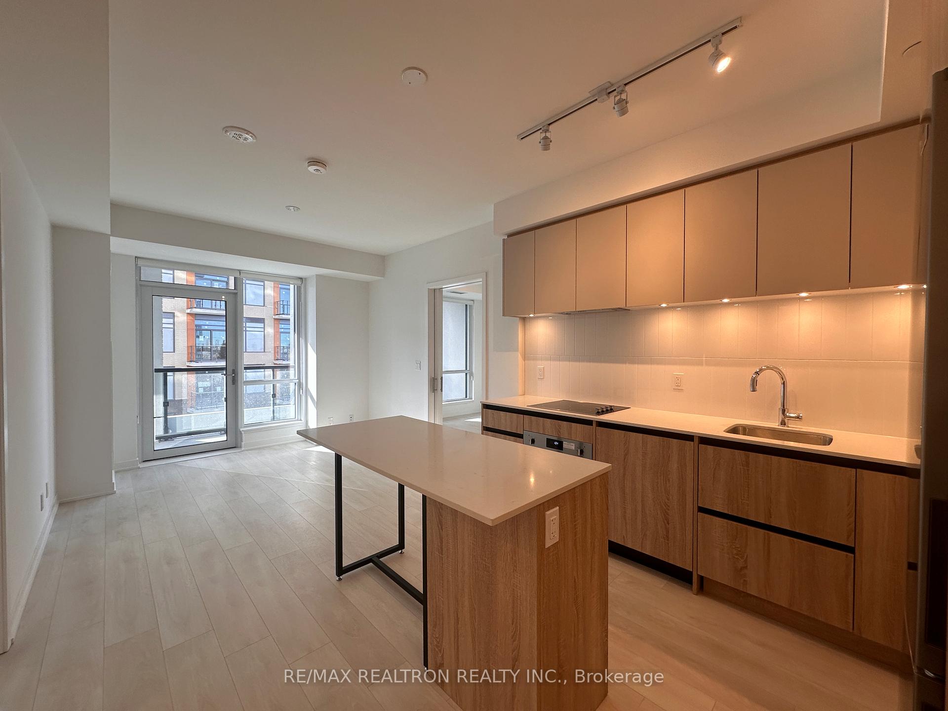 Photo 12 of Unit 402, 7950 Bathurst Street, Vaughan, Beverley Glen — HOMEH