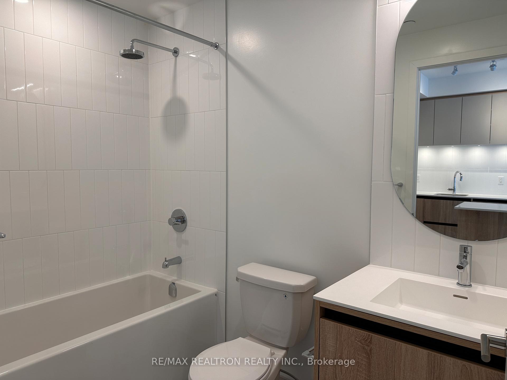 Photo 13 of Unit 402, 7950 Bathurst Street, Vaughan, Beverley Glen — HOMEH