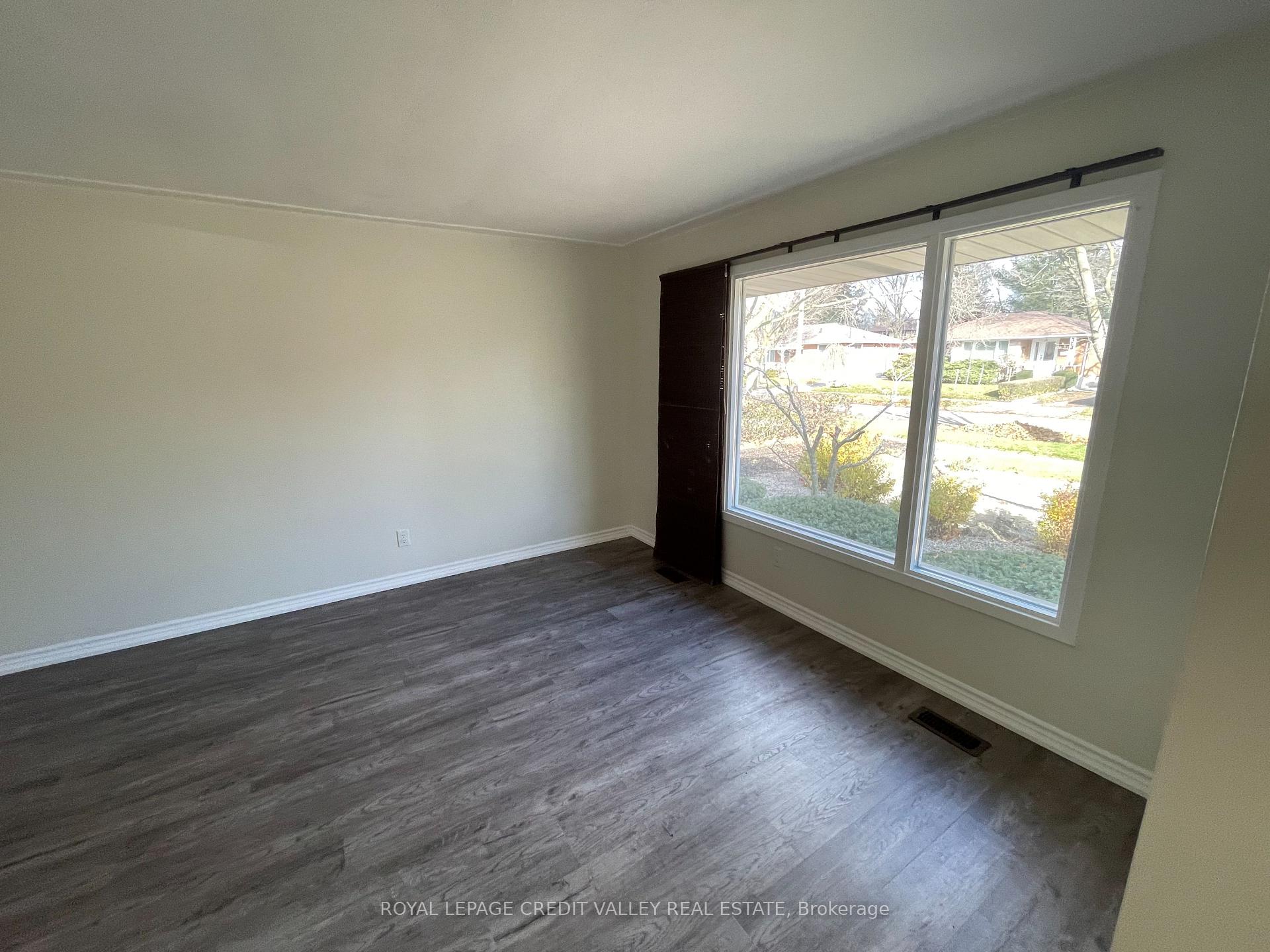 Photo 3 of 88 Sheridan Street, Guelph, Riverside Park — HOMEH