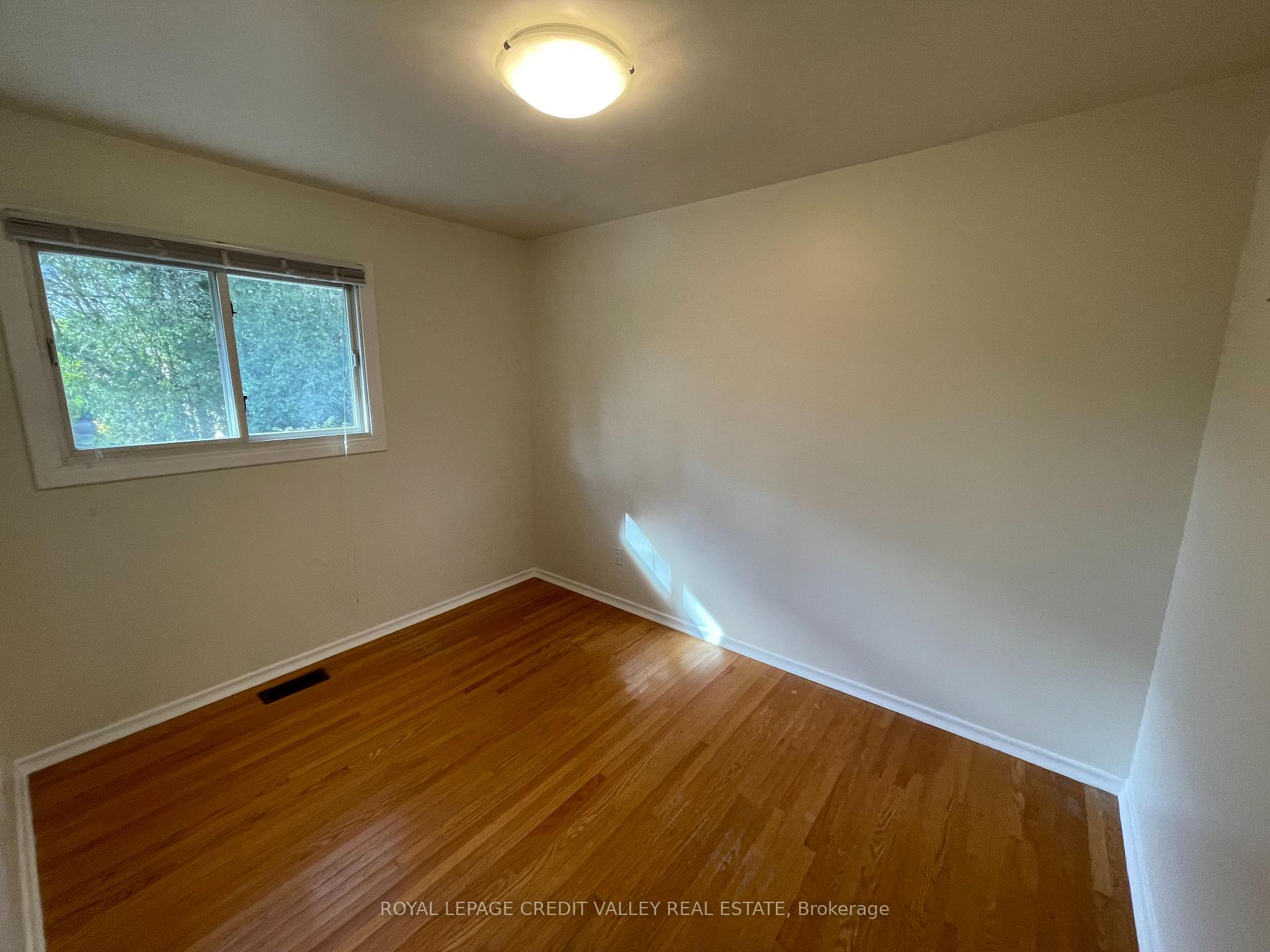 Photo 9 of 88 Sheridan Street, Guelph, Riverside Park — HOMEH