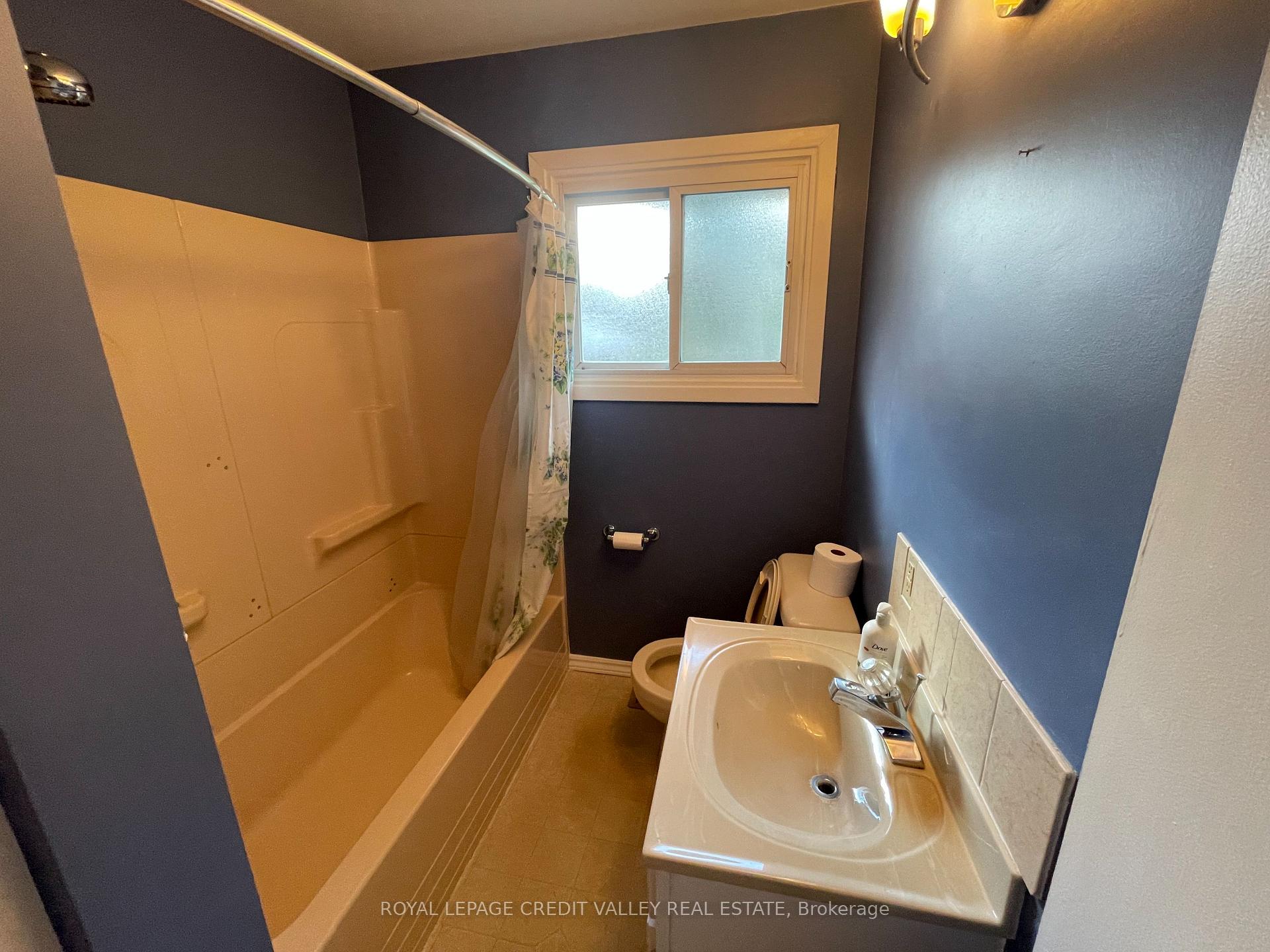 Photo 11 of 88 Sheridan Street, Guelph, Riverside Park — HOMEH