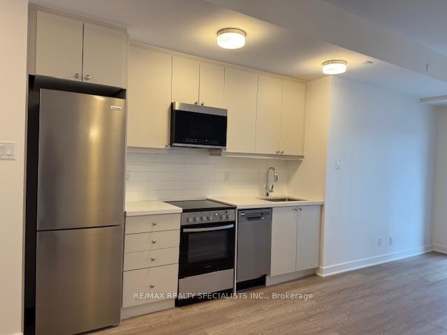 Photo 4 of Unit 301, 55 Clarington Boulevard, Clarington, Bowmanville — HOMEH