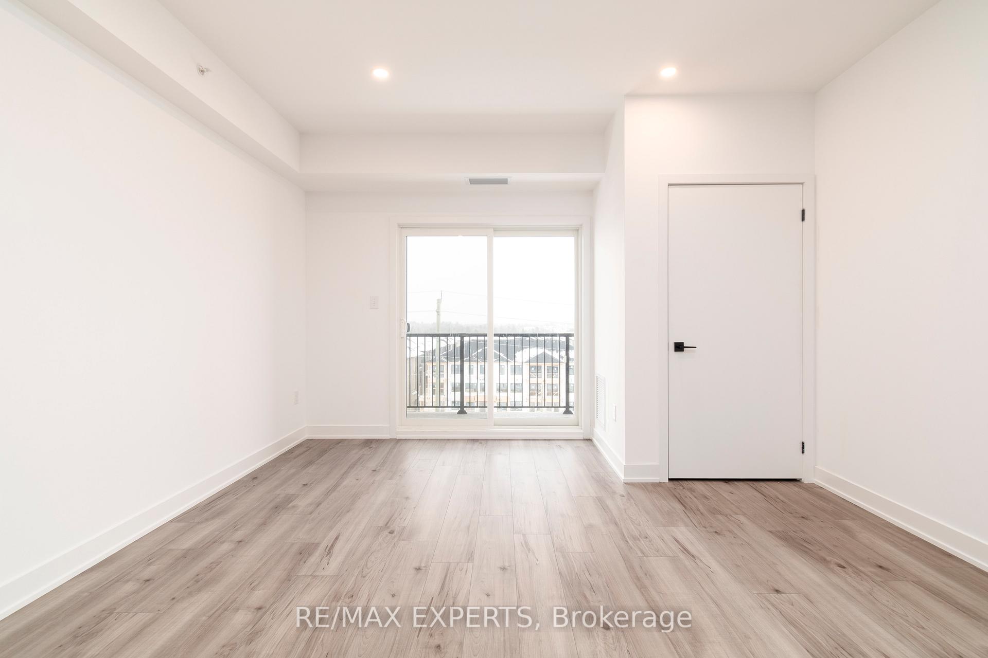 Photo 9 of Unit 410, 4 Spice Way, Barrie, Rural Barrie Southeast — HOMEH