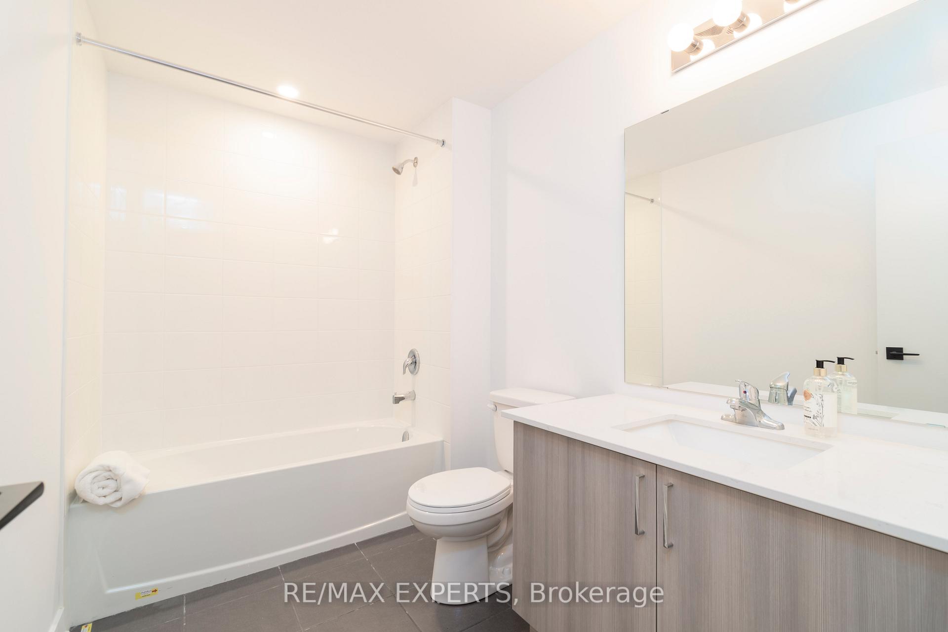 Photo 12 of Unit 410, 4 Spice Way, Barrie, Rural Barrie Southeast — HOMEH