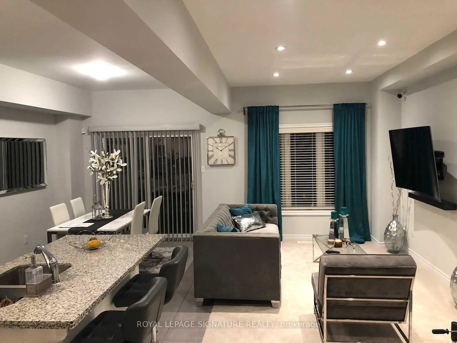 Photo 3 of Unit 7, 98 Shoreview Place, Hamilton, Lakeshore — HOMEH
