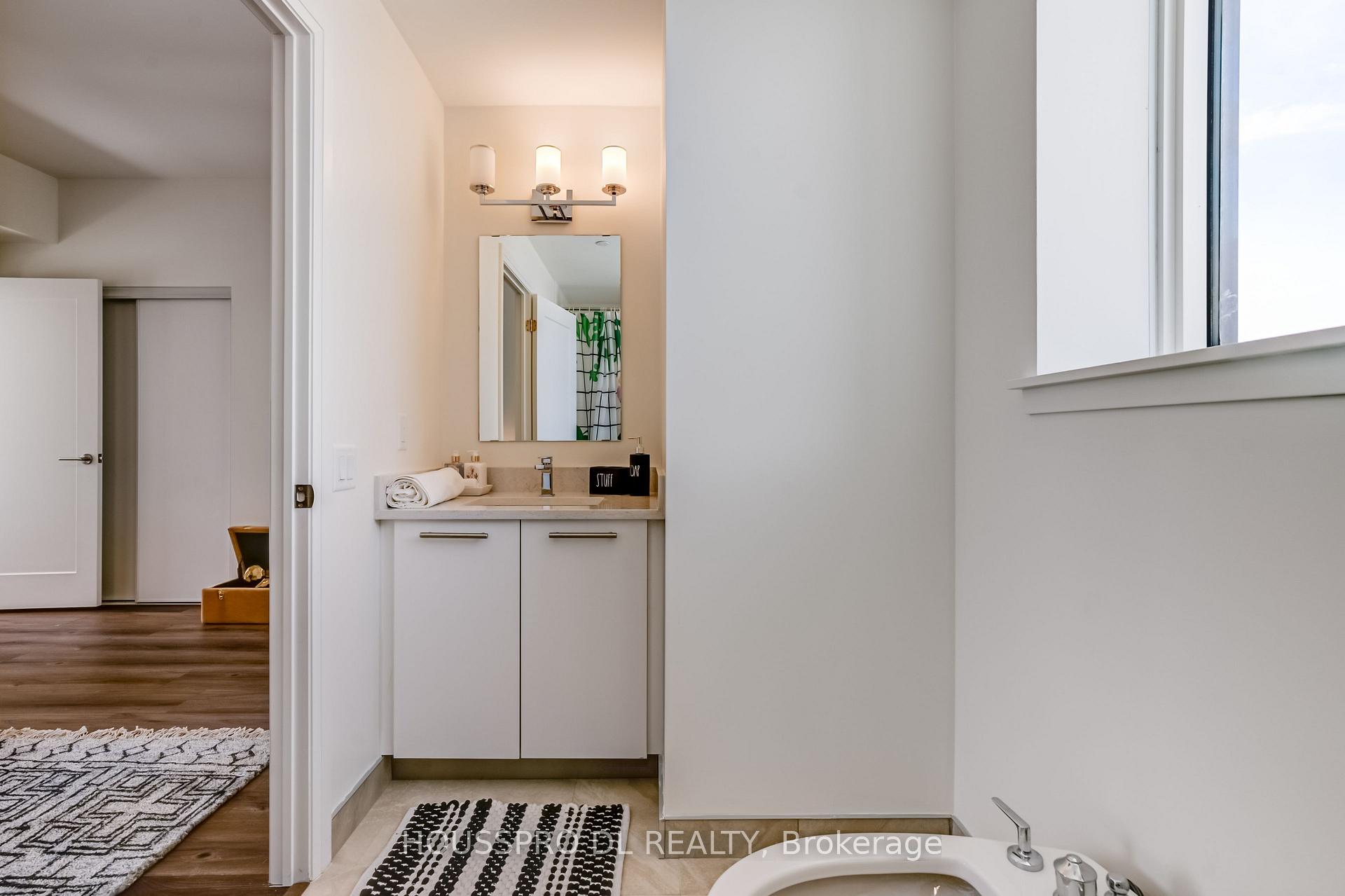 Photo 17 of Unit PH05, 101 Cathedral High Street, Markham, Cathedraltown — HOMEH