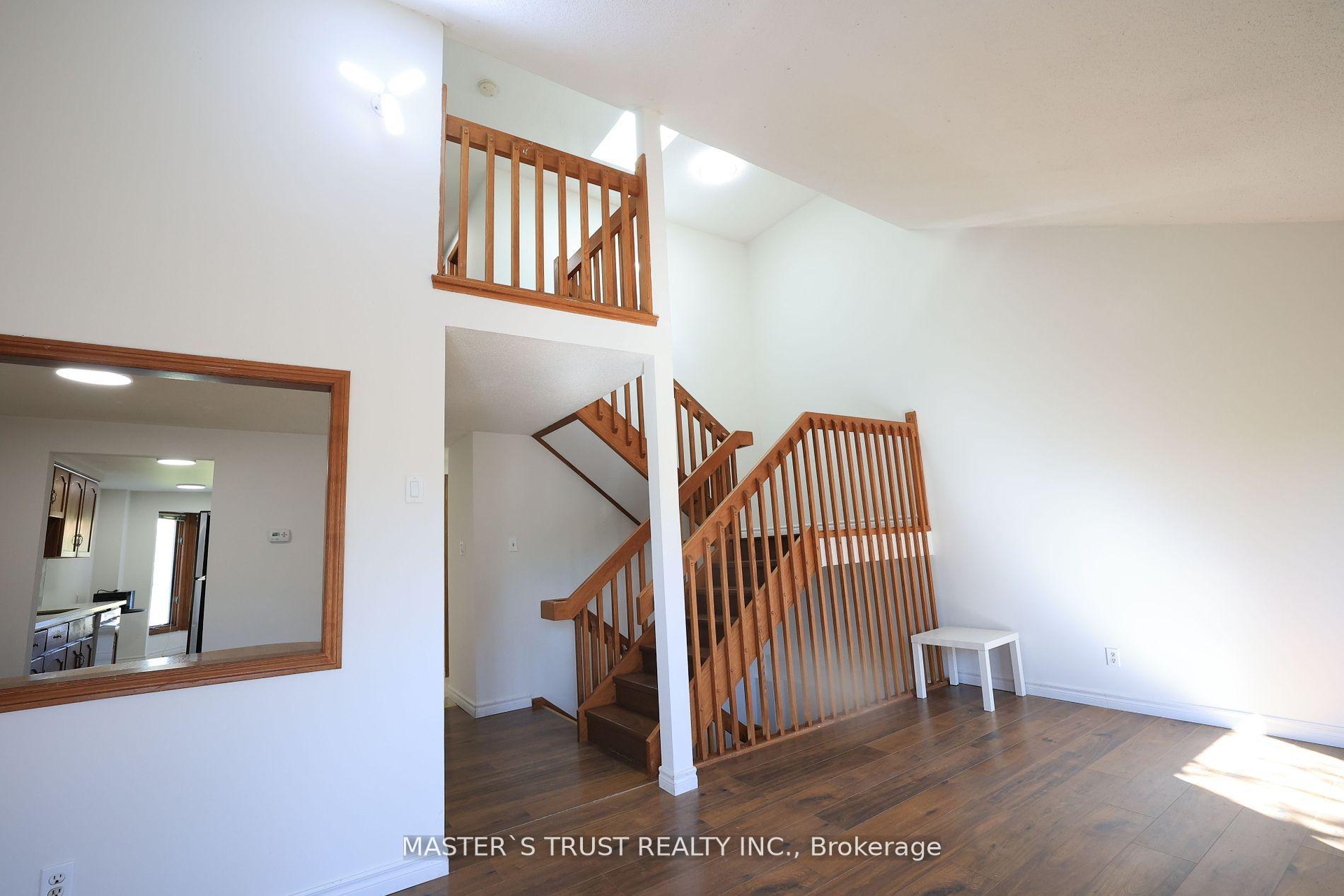 Photo 12 of 559 Edinburgh Road S, Guelph, Kortright West — HOMEH