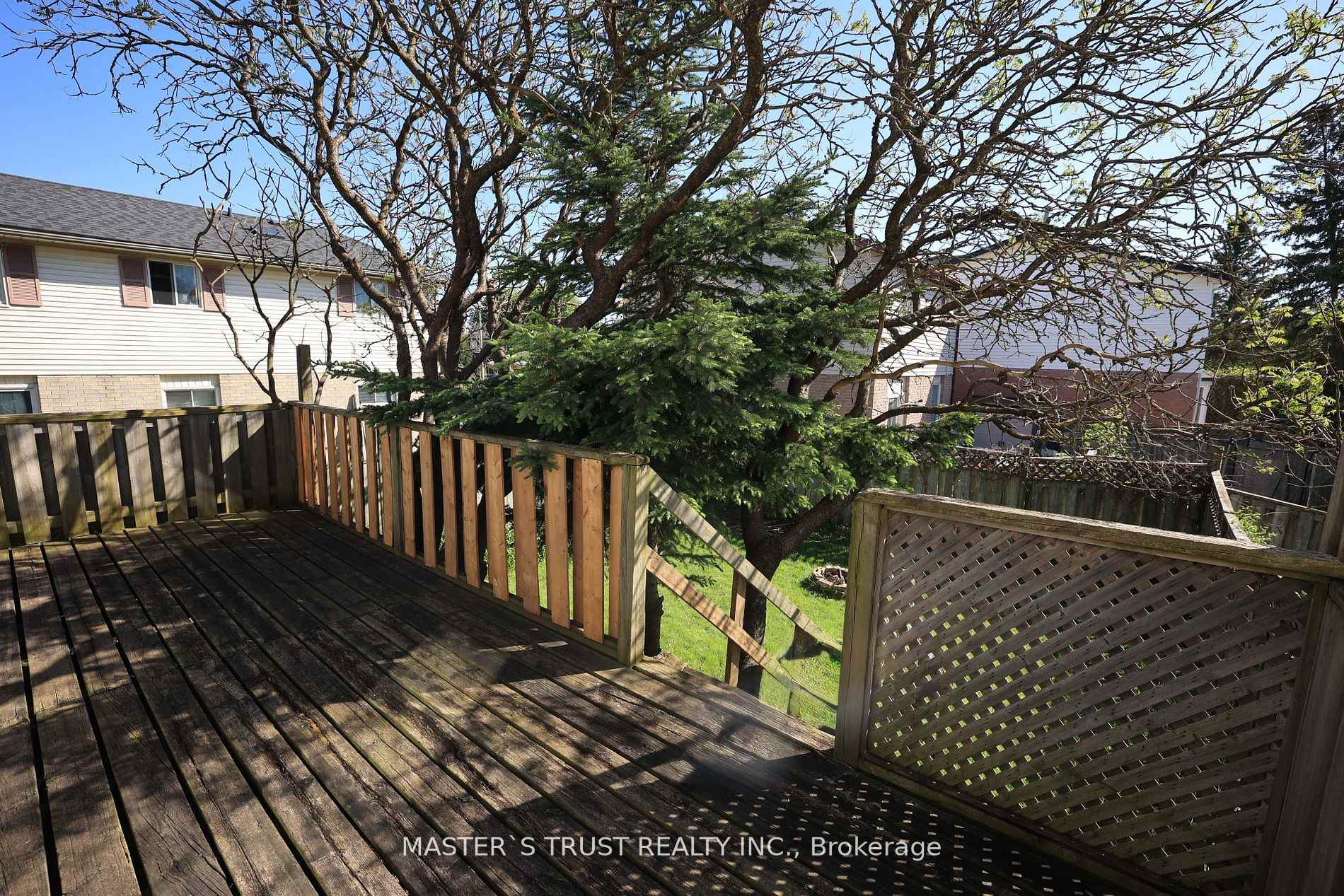 Photo 24 of 559 Edinburgh Road S, Guelph, Kortright West — HOMEH