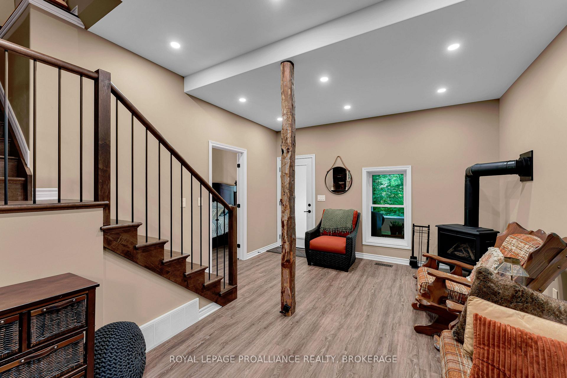 Photo 8 of 6507 Craig Road, Frontenac, Frontenac South — HOMEH