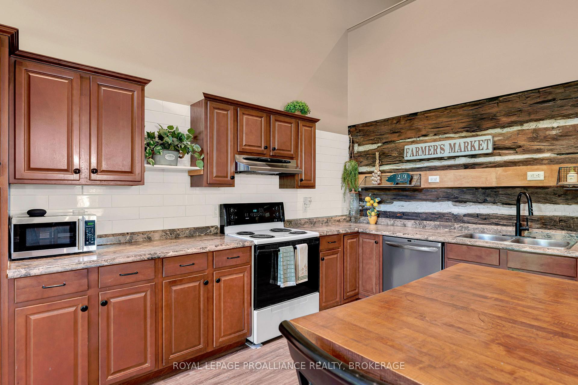 Photo 18 of 6507 Craig Road, Frontenac, Frontenac South — HOMEH