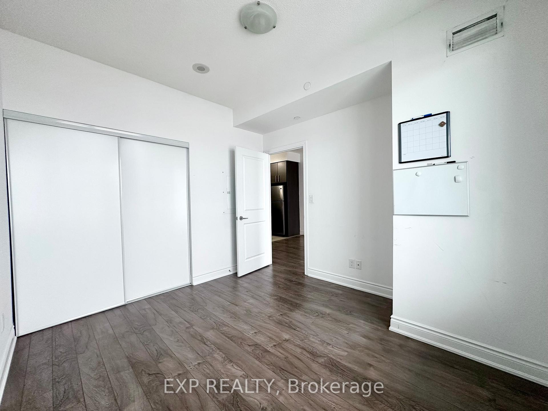 Photo 8 of Unit 809, 325 South Park Road, Markham, Commerce Valley — HOMEH