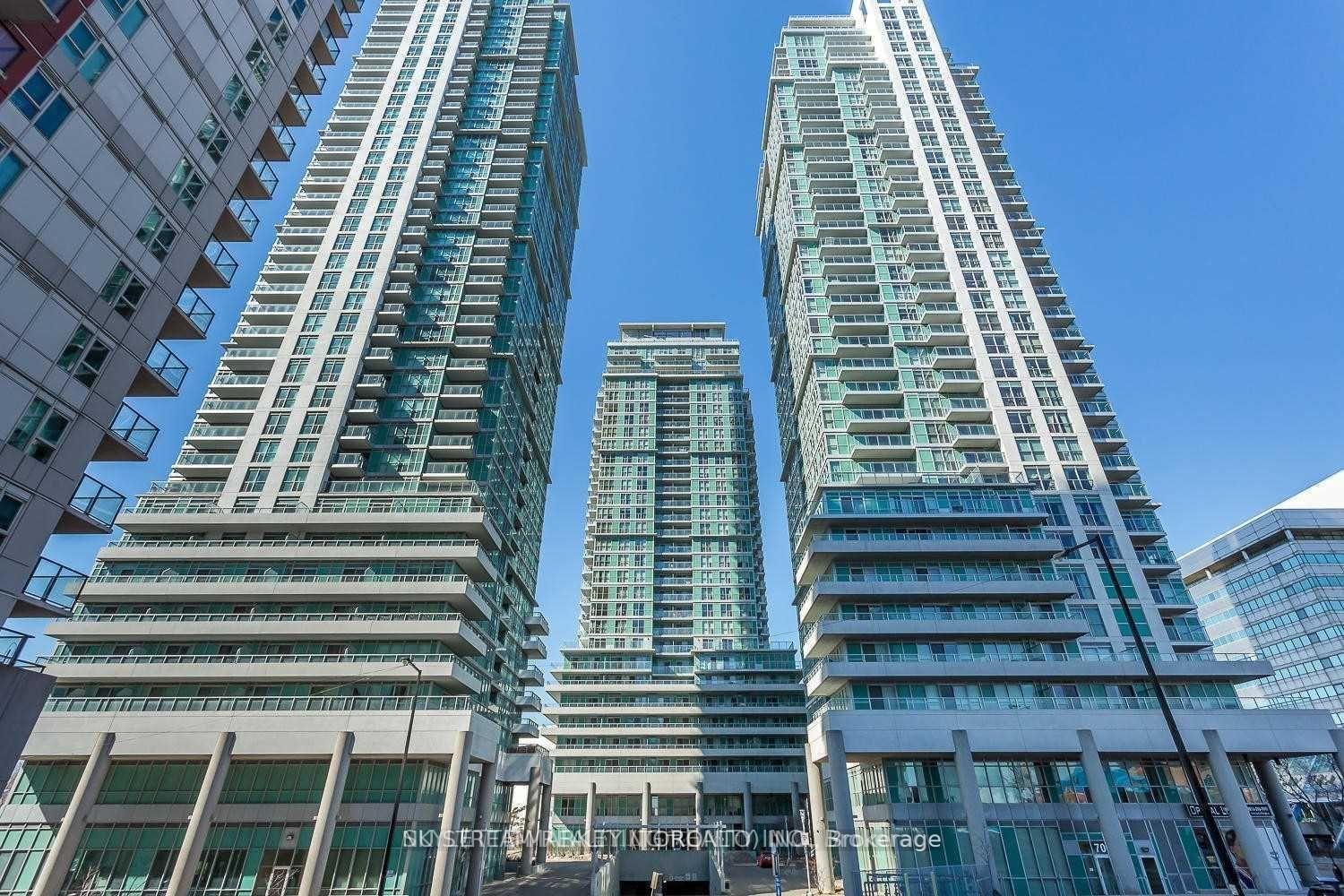 Front of Unit 1501, 60 Town Centre Court W