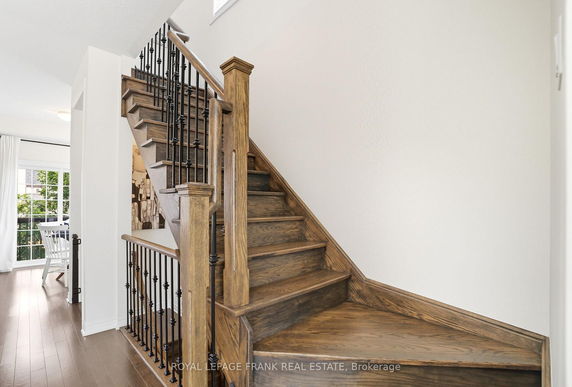Photo 16 of 26 Ferris Square, Clarington, Courtice — HOMEH