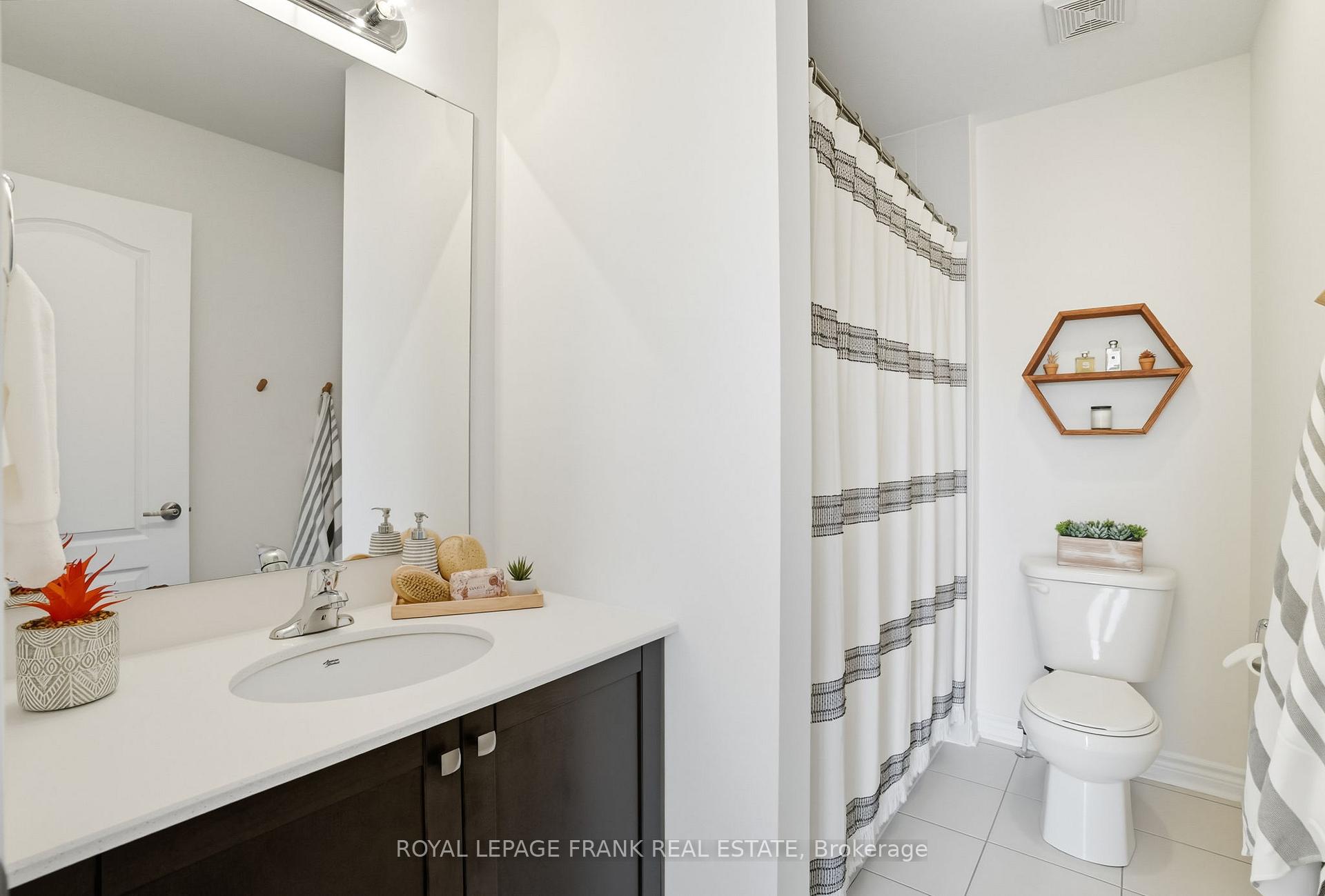 Photo 29 of 26 Ferris Square, Clarington, Courtice — HOMEH