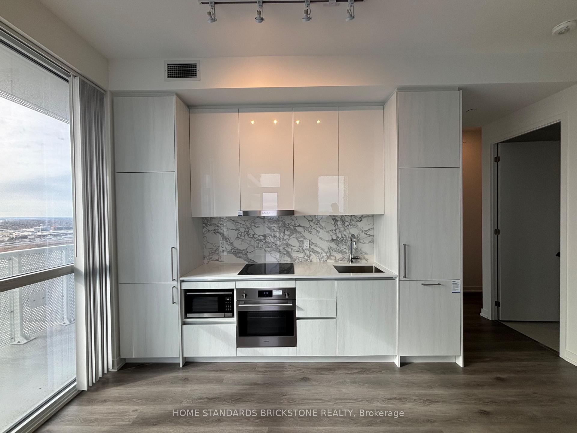 Photo 1 of Unit 1606, 225 Commerce Street, Vaughan, Vaughan Corporate Centre — HOMEH