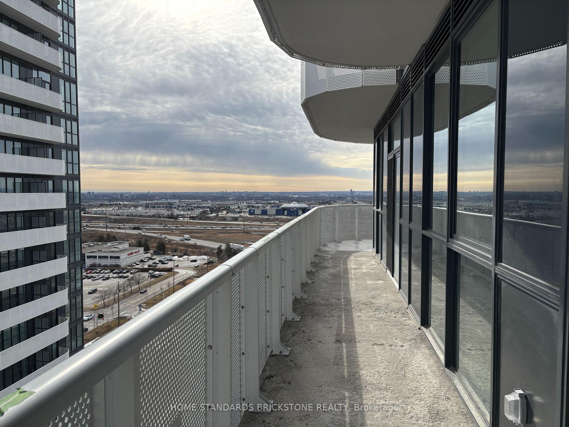 Photo 21 of Unit 1606, 225 Commerce Street, Vaughan, Vaughan Corporate Centre — HOMEH