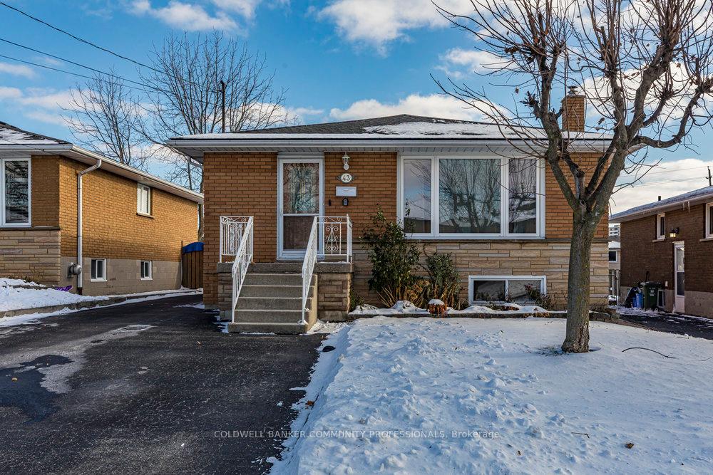 Photo 1 of 43 Bonaventure Drive, Hamilton, Gilbert — HOMEH