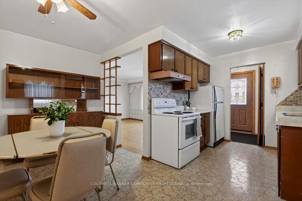 Photo 12 of 43 Bonaventure Drive, Hamilton, Gilbert — HOMEH