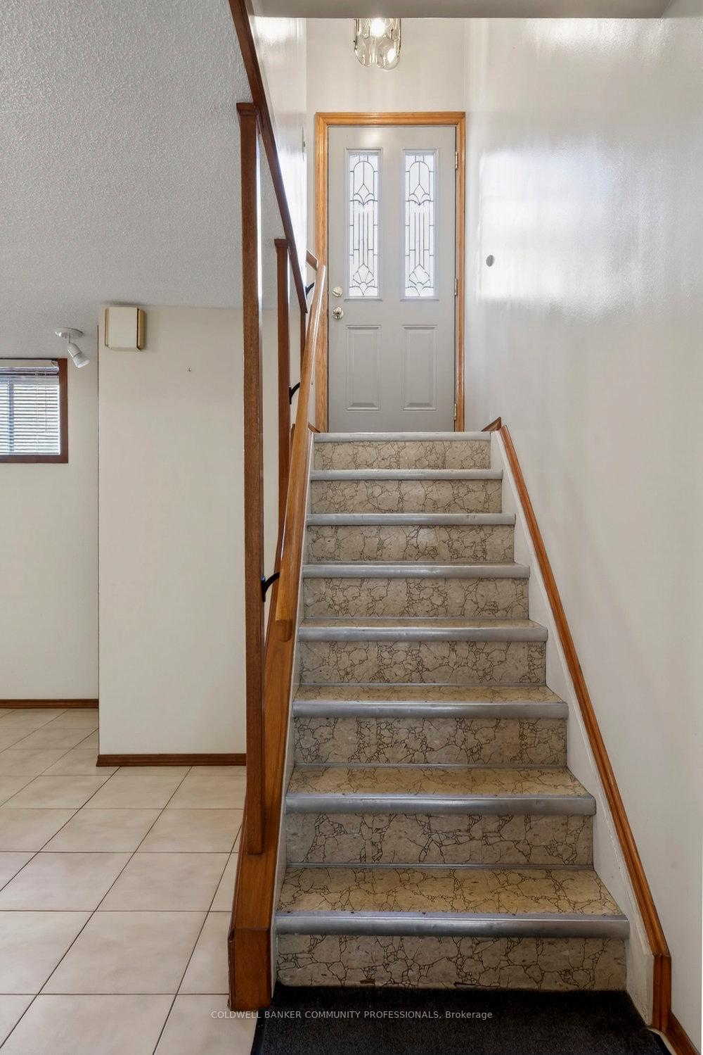 Photo 32 of 43 Bonaventure Drive, Hamilton, Gilbert — HOMEH