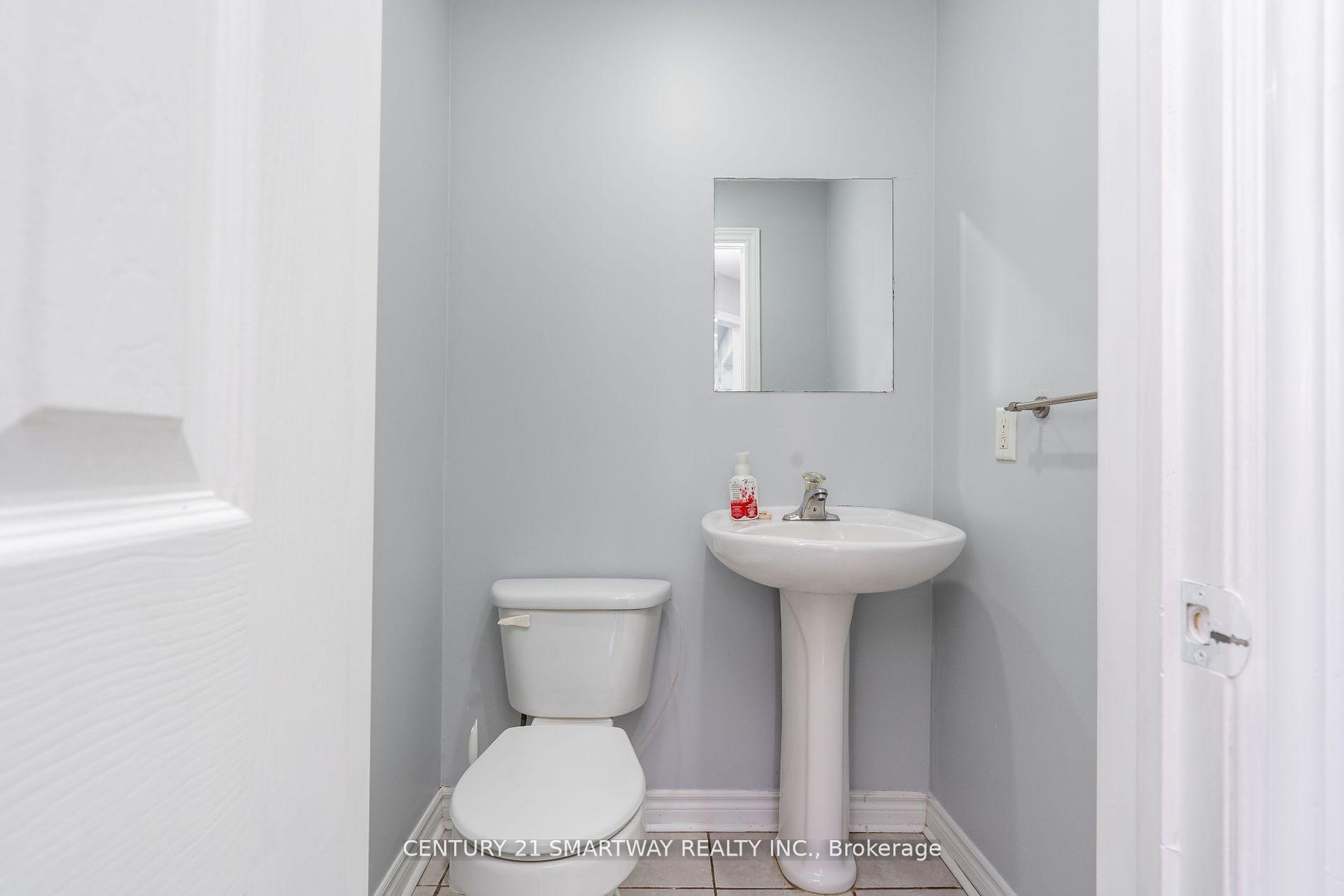Photo 5 of 176 Dean Avenue, Barrie, Painswick South — HOMEH