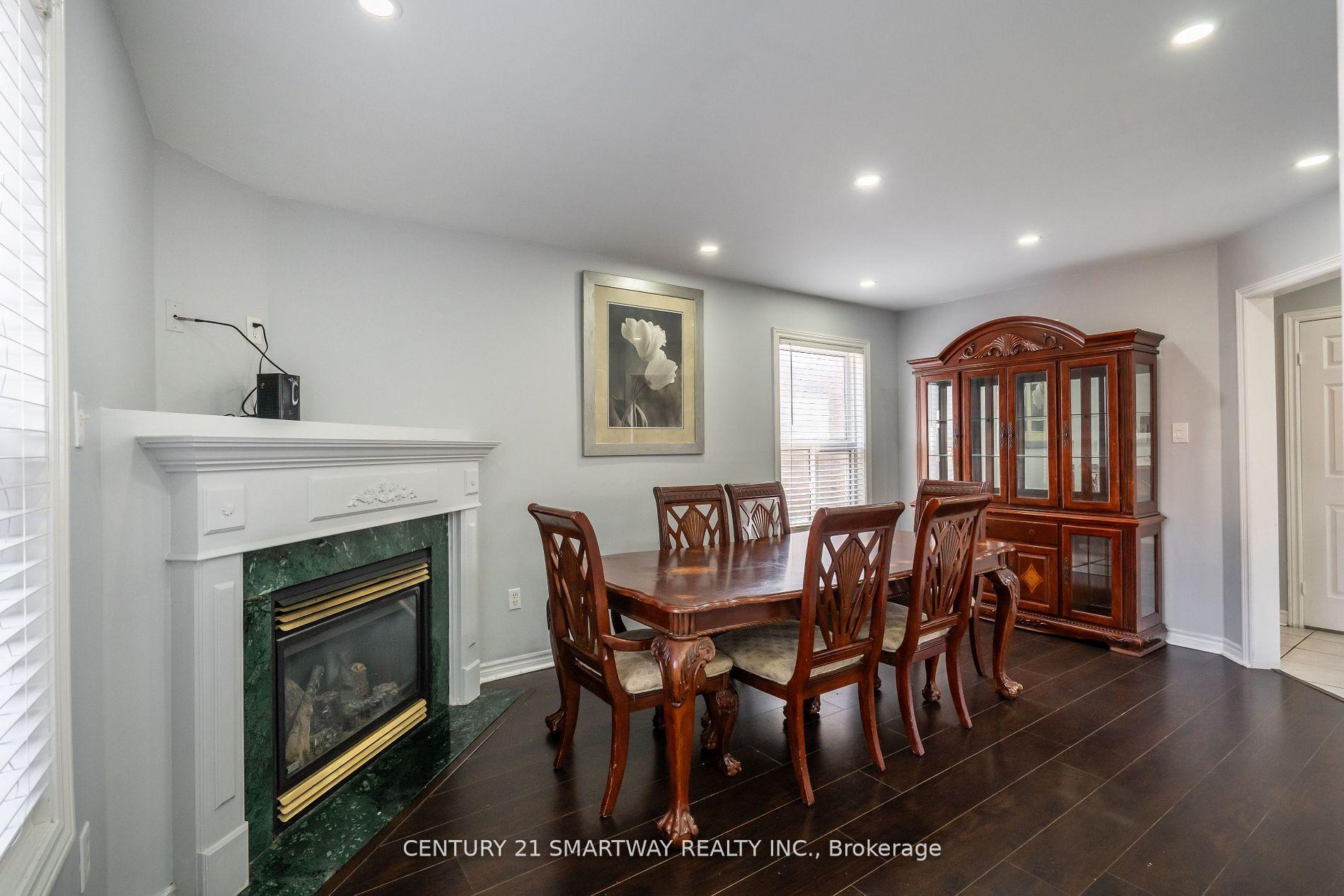 Photo 15 of 176 Dean Avenue, Barrie, Painswick South — HOMEH