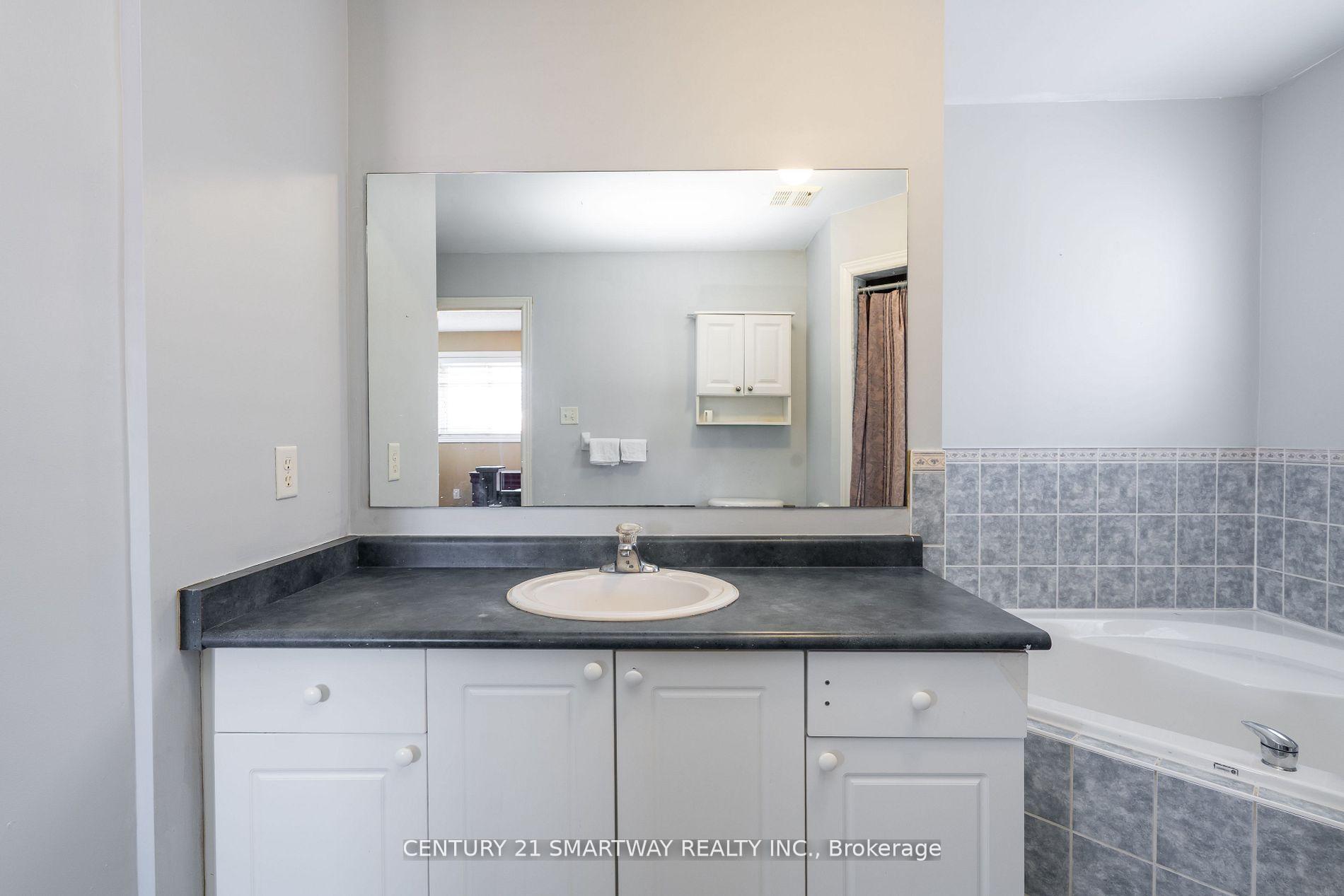 Photo 33 of 176 Dean Avenue, Barrie, Painswick South — HOMEH