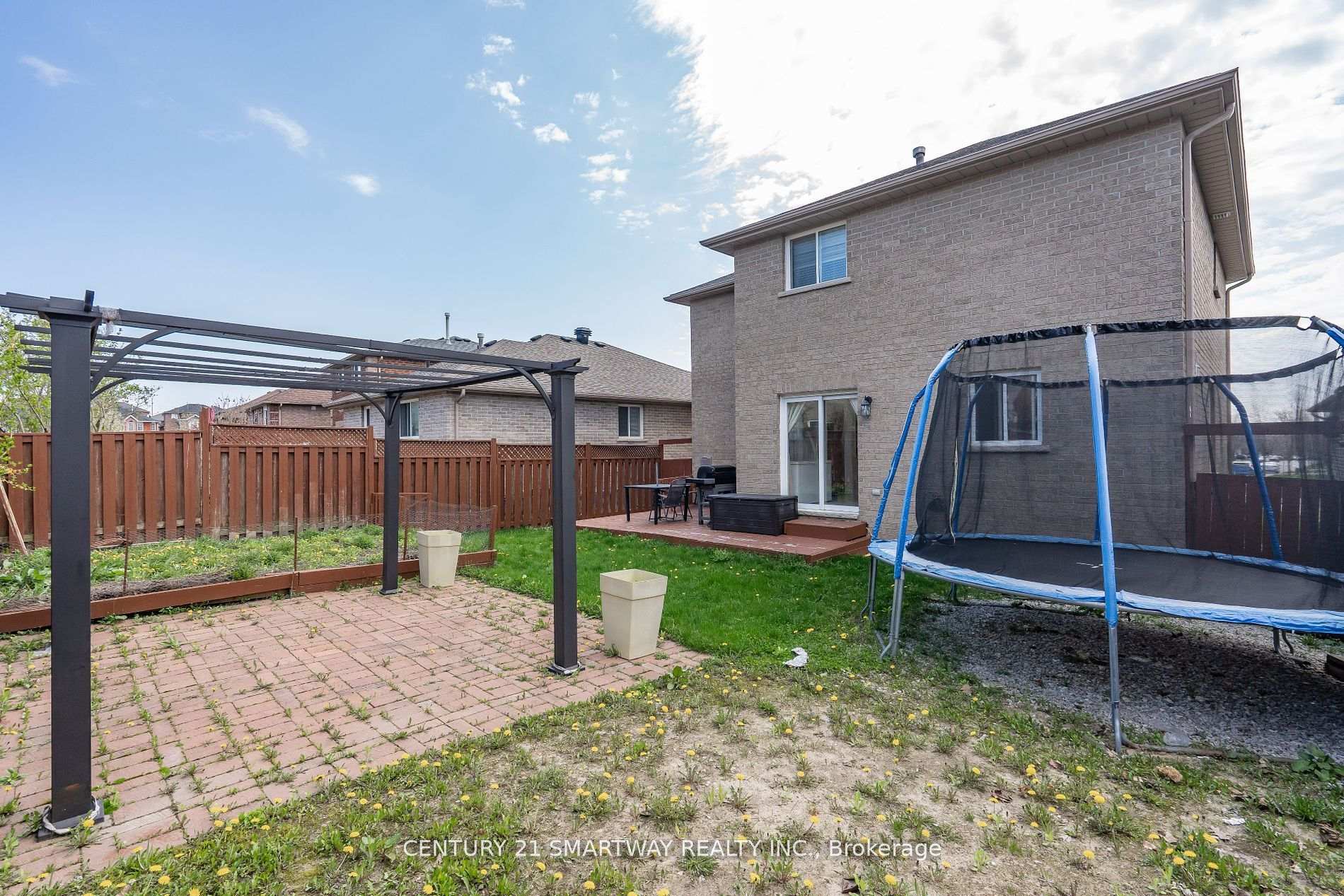 Photo 49 of 176 Dean Avenue, Barrie, Painswick South — HOMEH