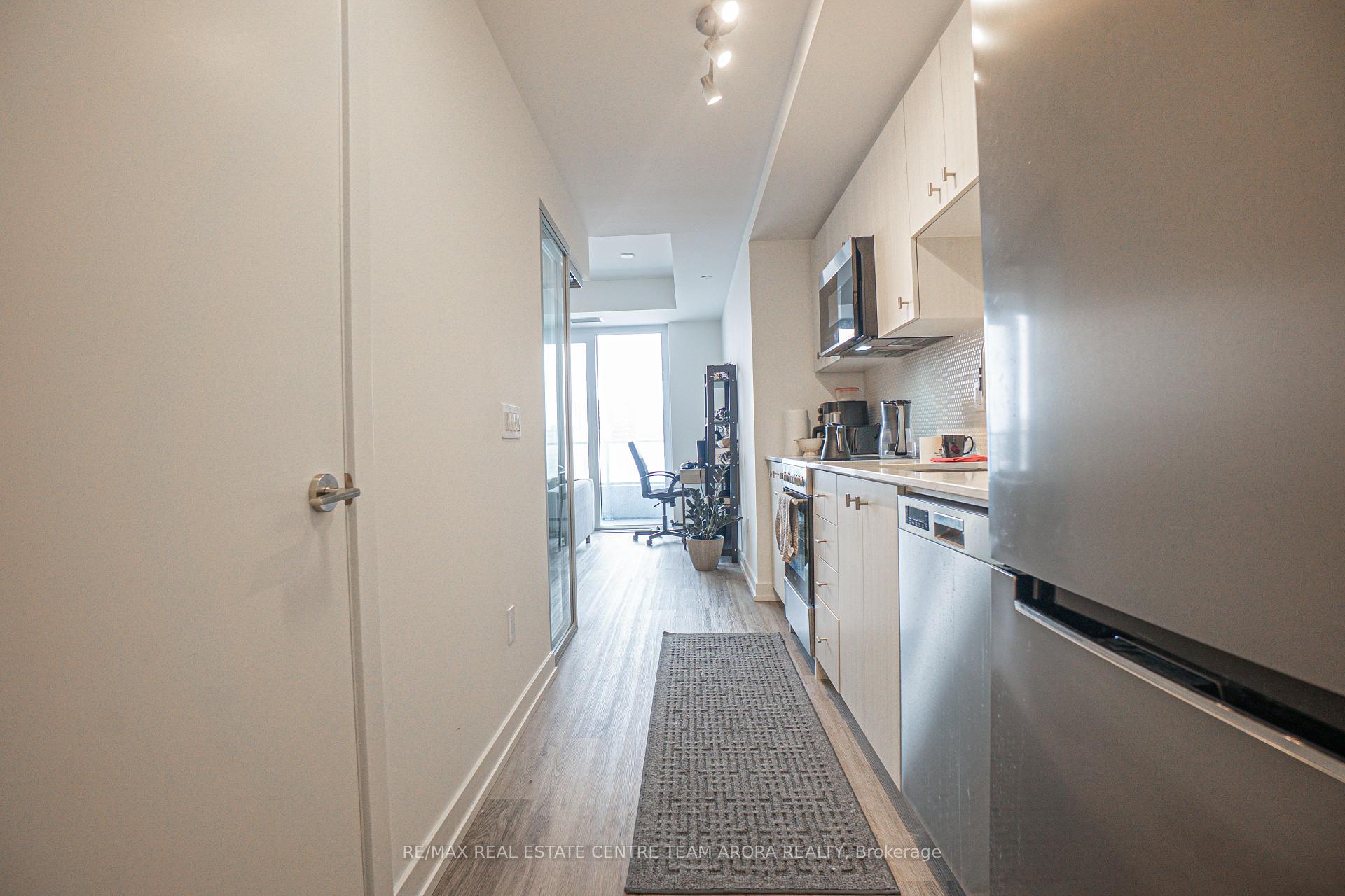 Photo 4 of Unit 603, 15 Wellington Street, Kitchener, Cherry Hill — HOMEH