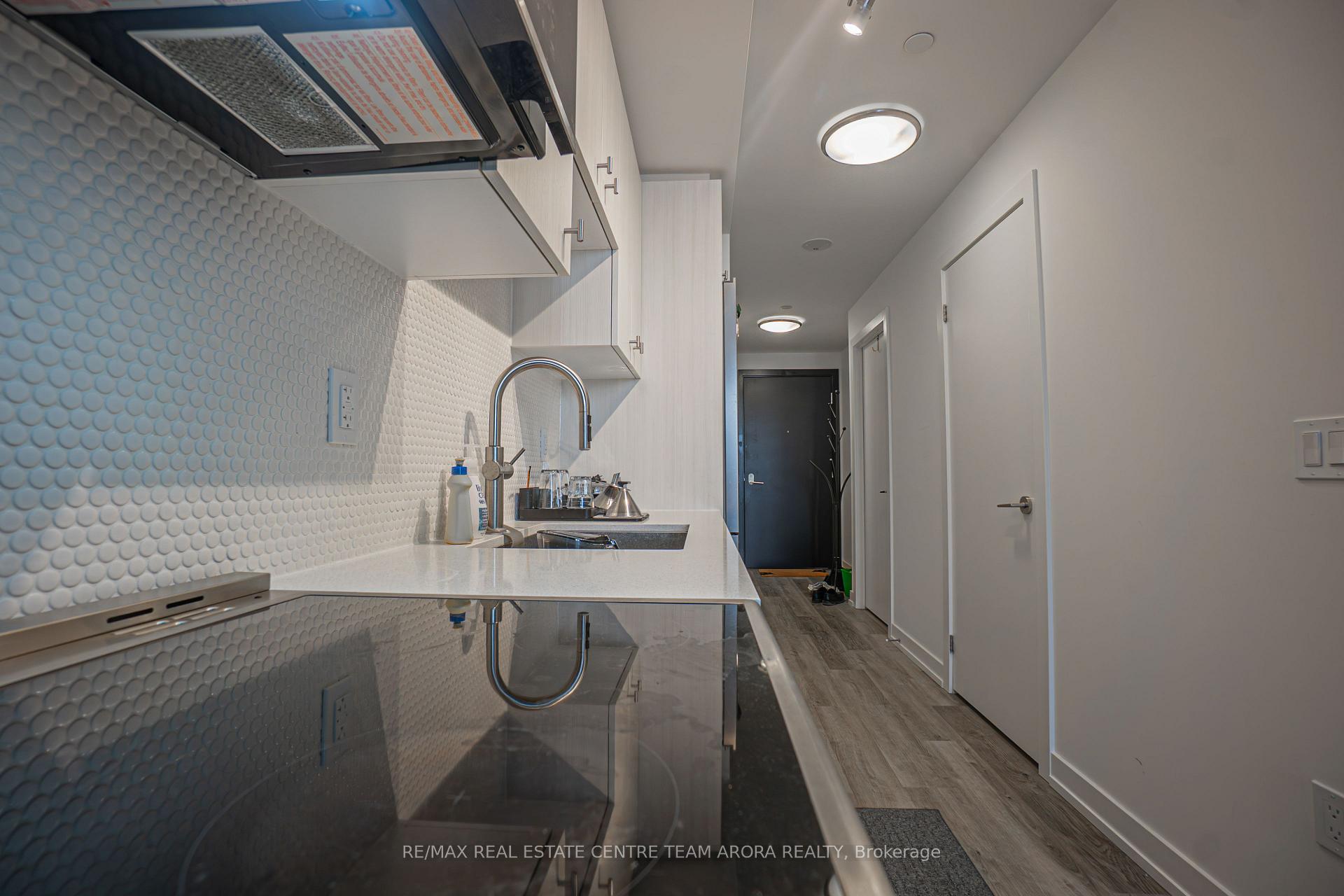Photo 6 of Unit 603, 15 Wellington Street, Kitchener, Cherry Hill — HOMEH