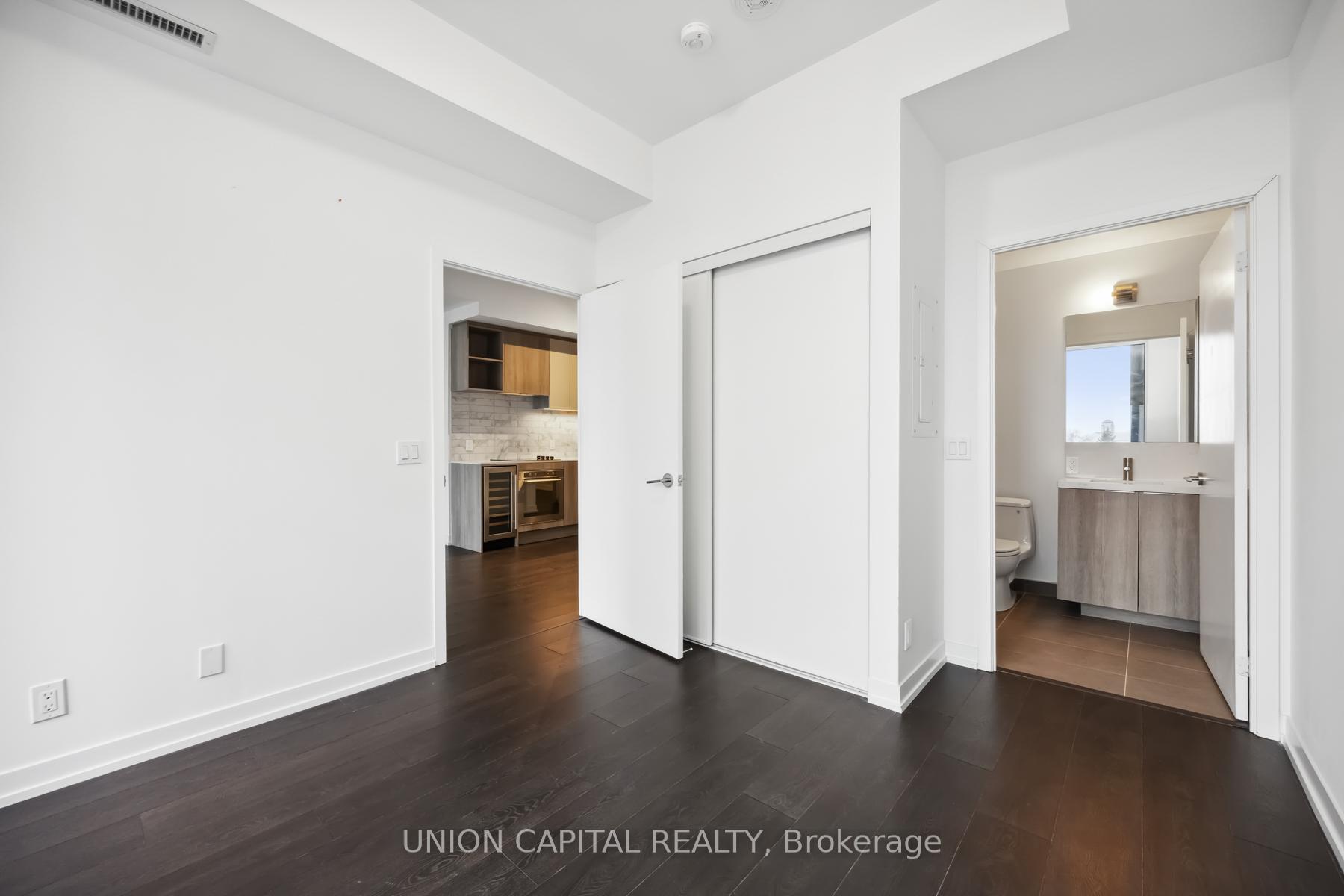 Photo 12 of Unit 703, 2020 Bathurst Street, Toronto, Humewood-Cedarvale — HOMEH