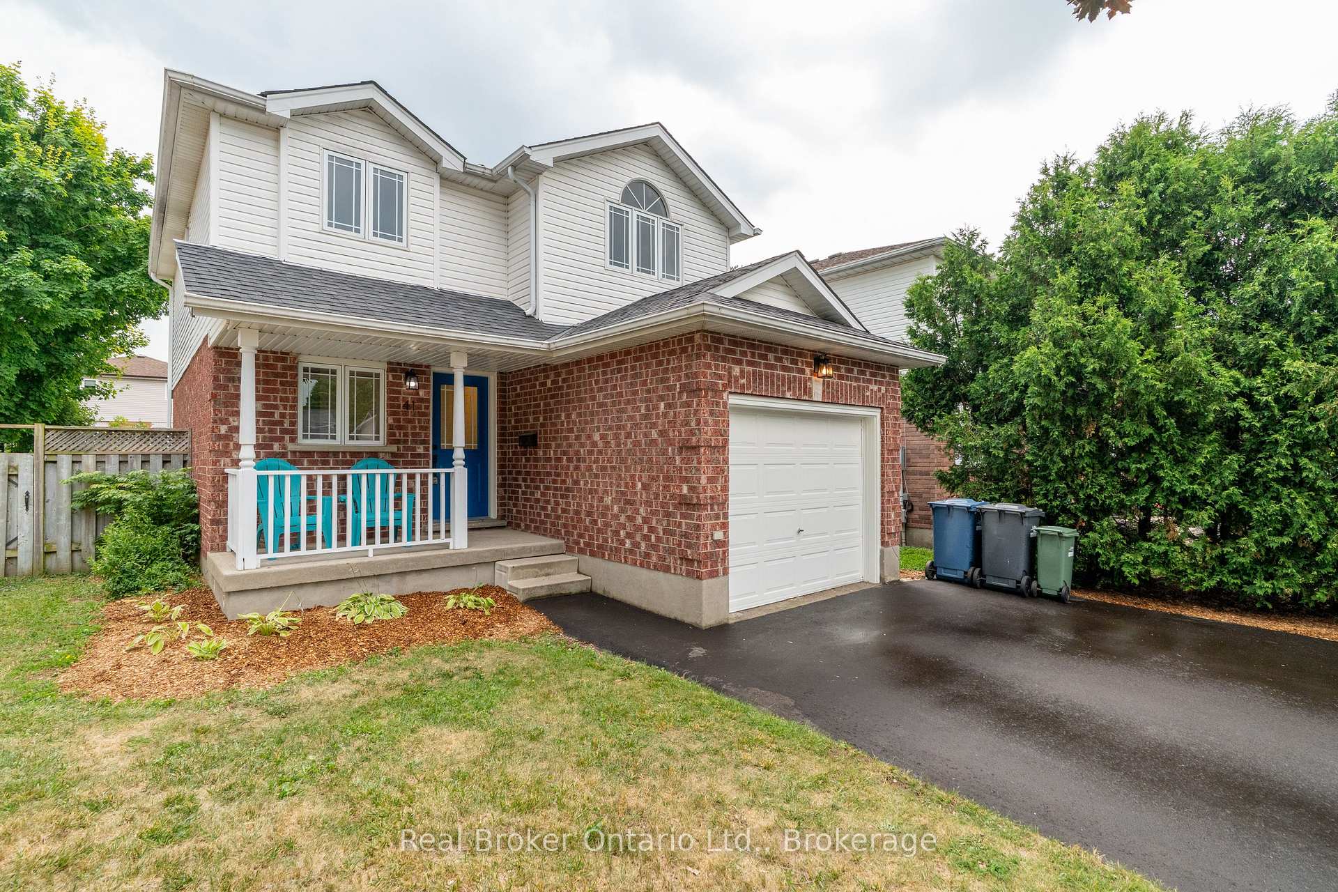 Photo 4 of 41 Candlewood Drive, Guelph, Willow West/Sugarbush/West Acres — HOMEH