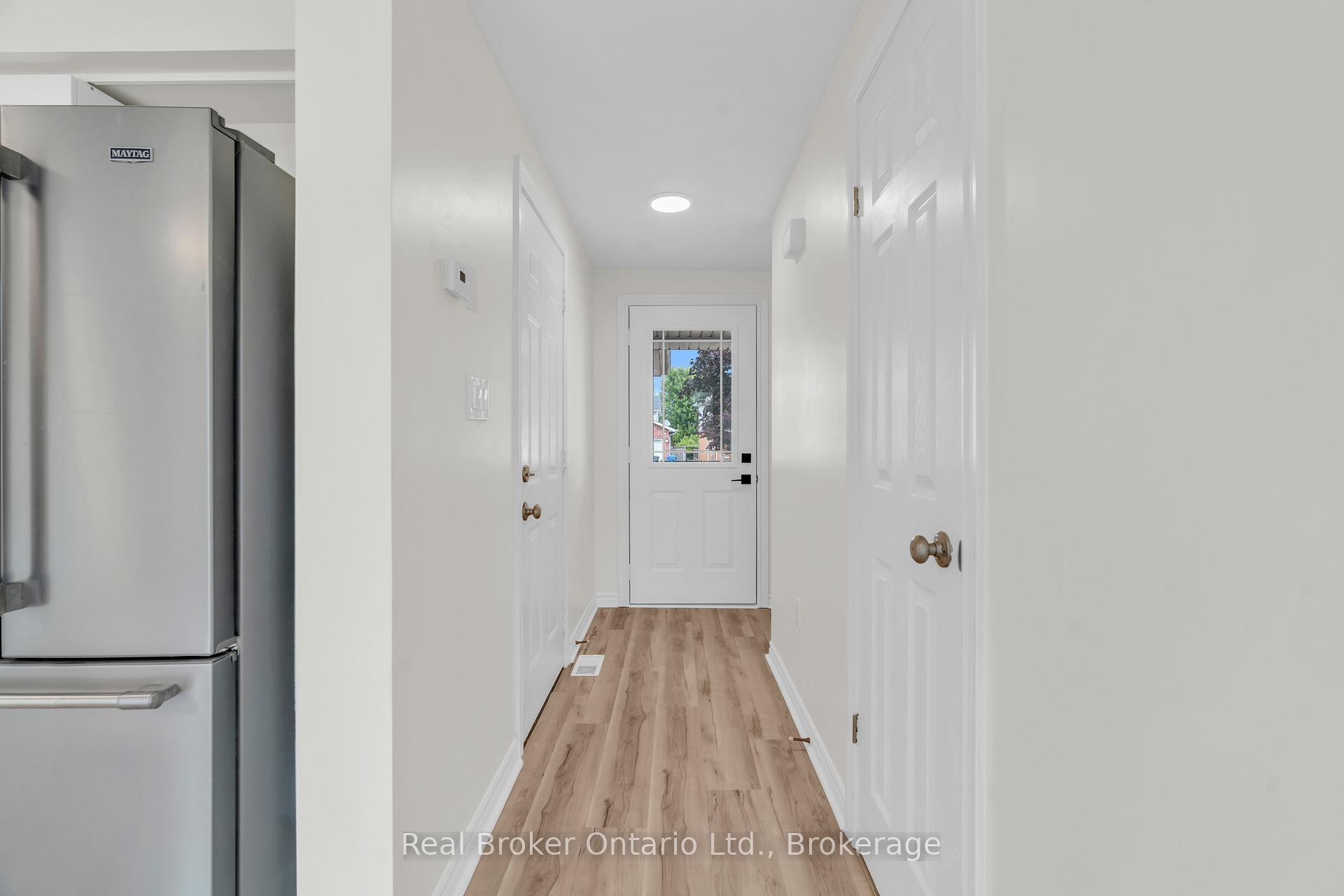 Photo 6 of 41 Candlewood Drive, Guelph, Willow West/Sugarbush/West Acres — HOMEH