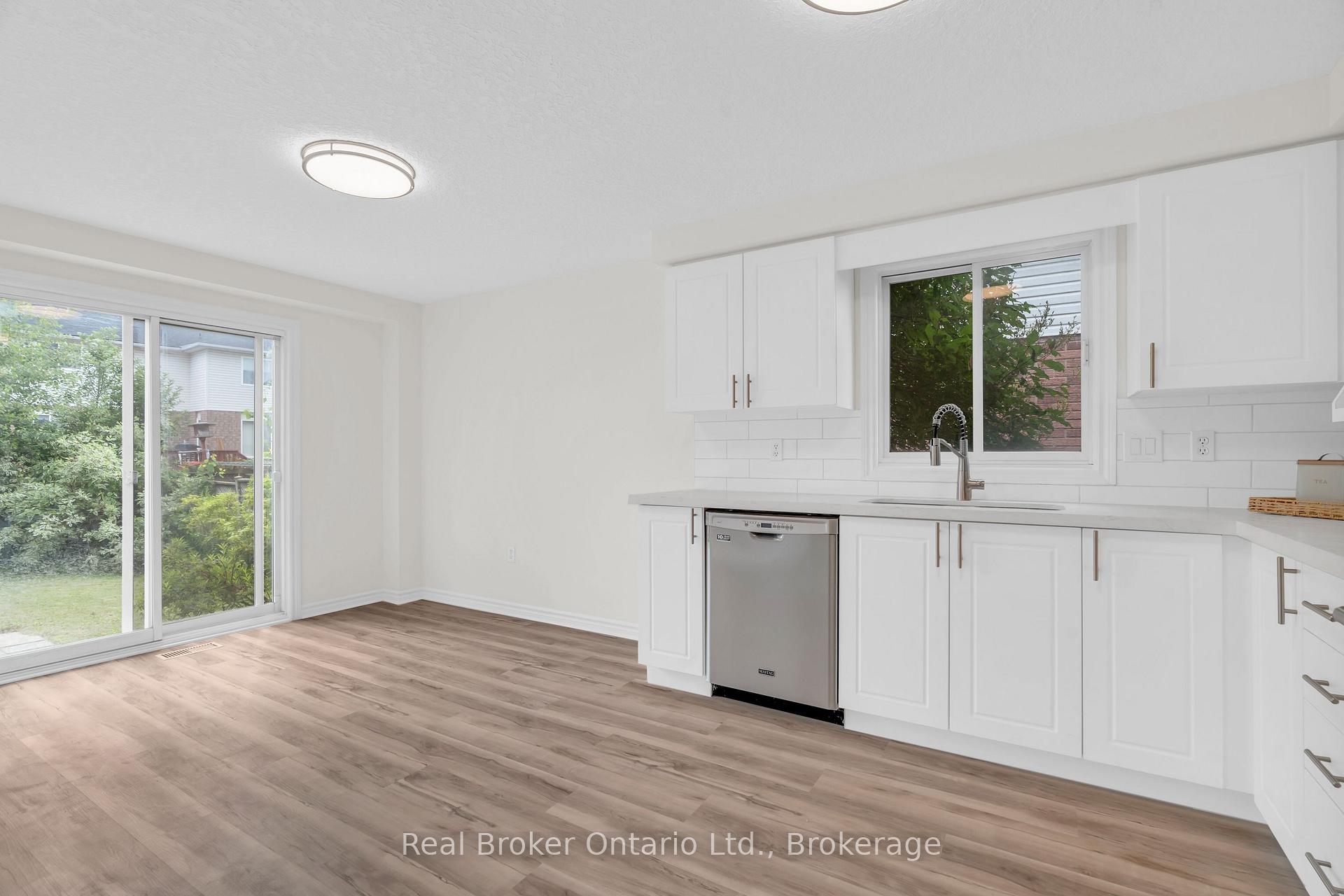 Photo 14 of 41 Candlewood Drive, Guelph, Willow West/Sugarbush/West Acres — HOMEH