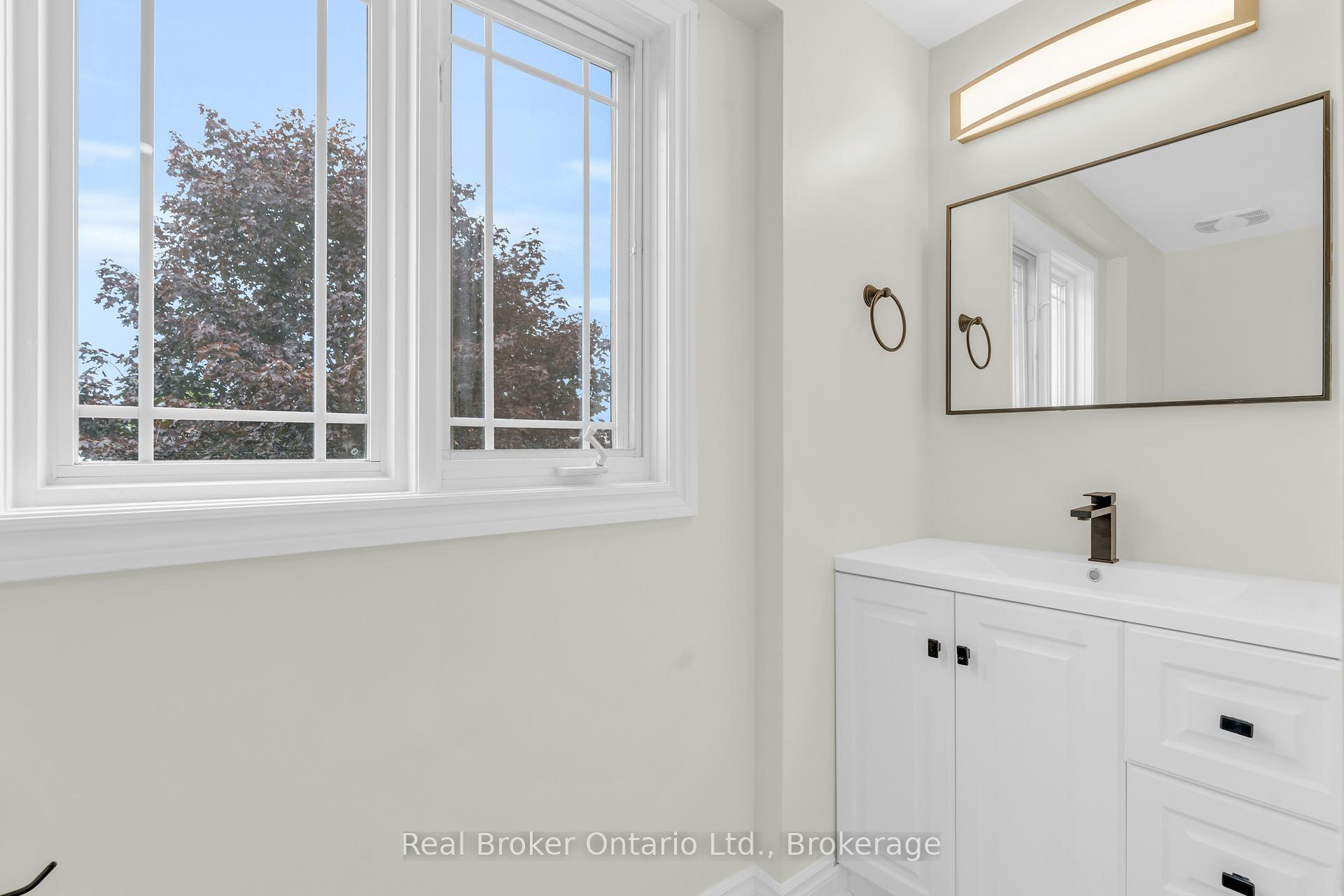 Photo 30 of 41 Candlewood Drive, Guelph, Willow West/Sugarbush/West Acres — HOMEH