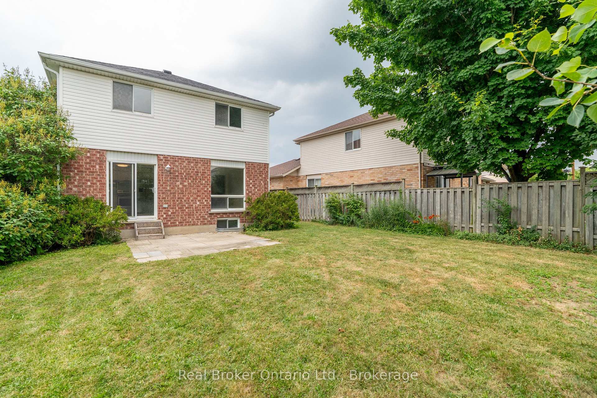 Photo 35 of 41 Candlewood Drive, Guelph, Willow West/Sugarbush/West Acres — HOMEH