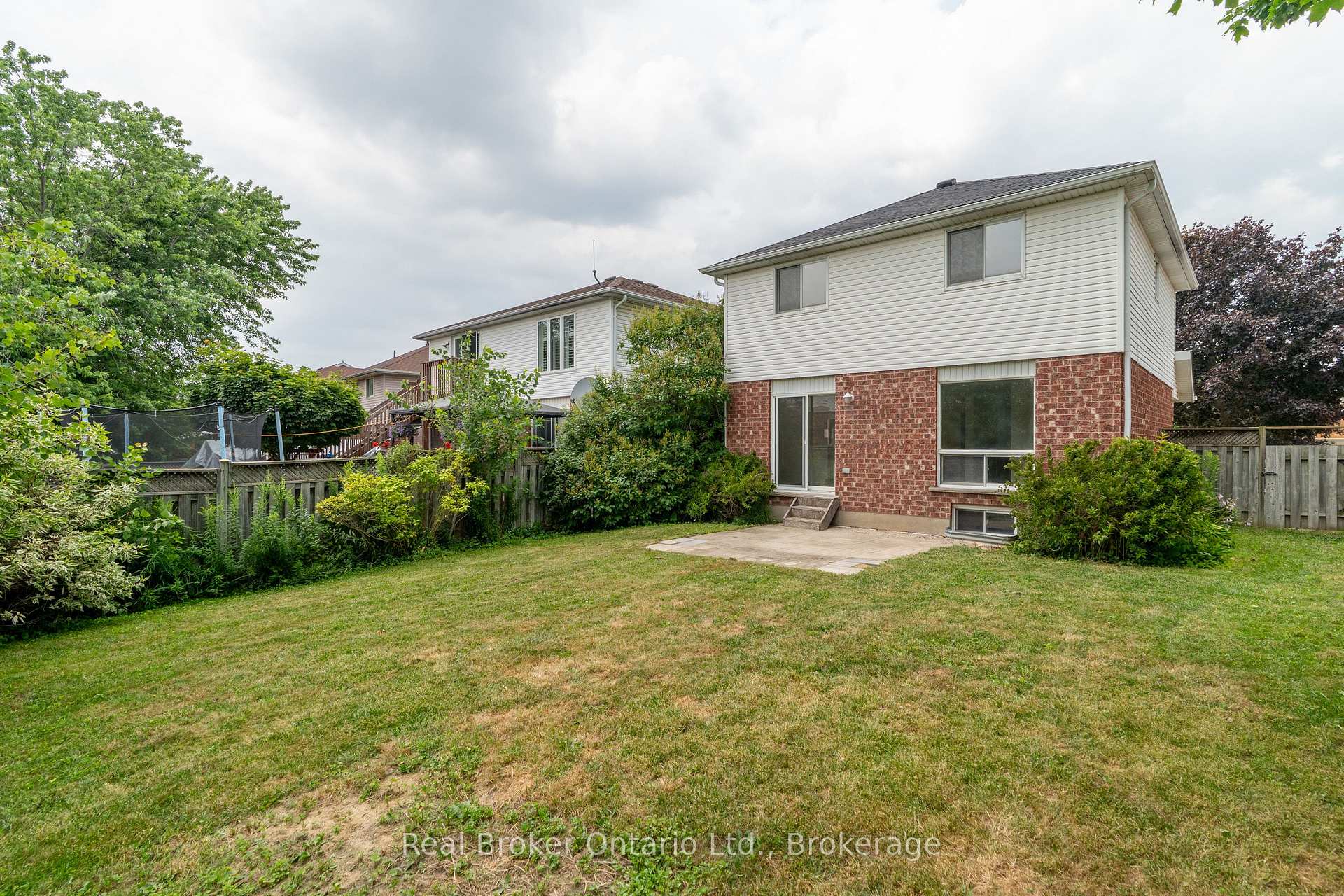 Photo 37 of 41 Candlewood Drive, Guelph, Willow West/Sugarbush/West Acres — HOMEH