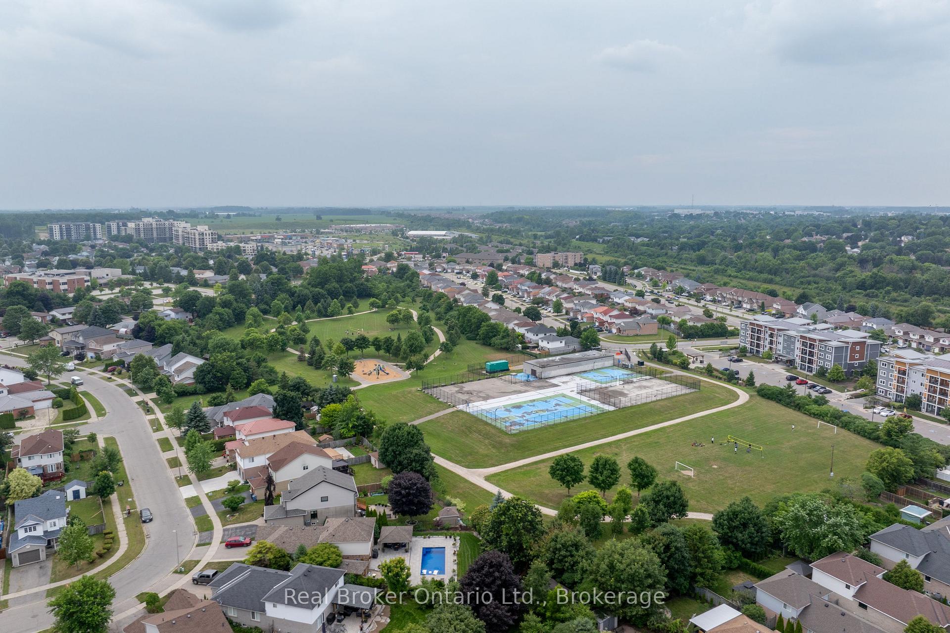 Photo 43 of 41 Candlewood Drive, Guelph, Willow West/Sugarbush/West Acres — HOMEH