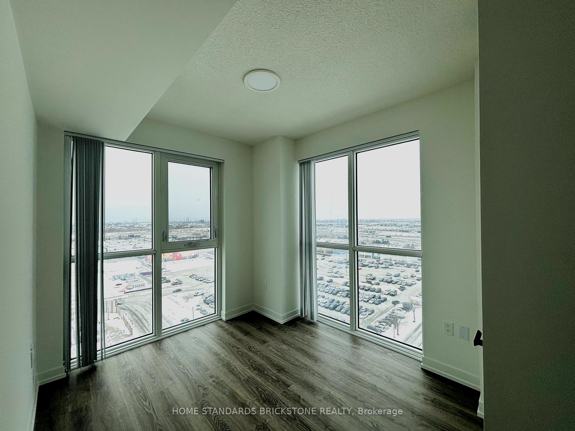 Photo 12 of Unit 1506, 195 Commerce Street, Vaughan, Vaughan Corporate Centre — HOMEH