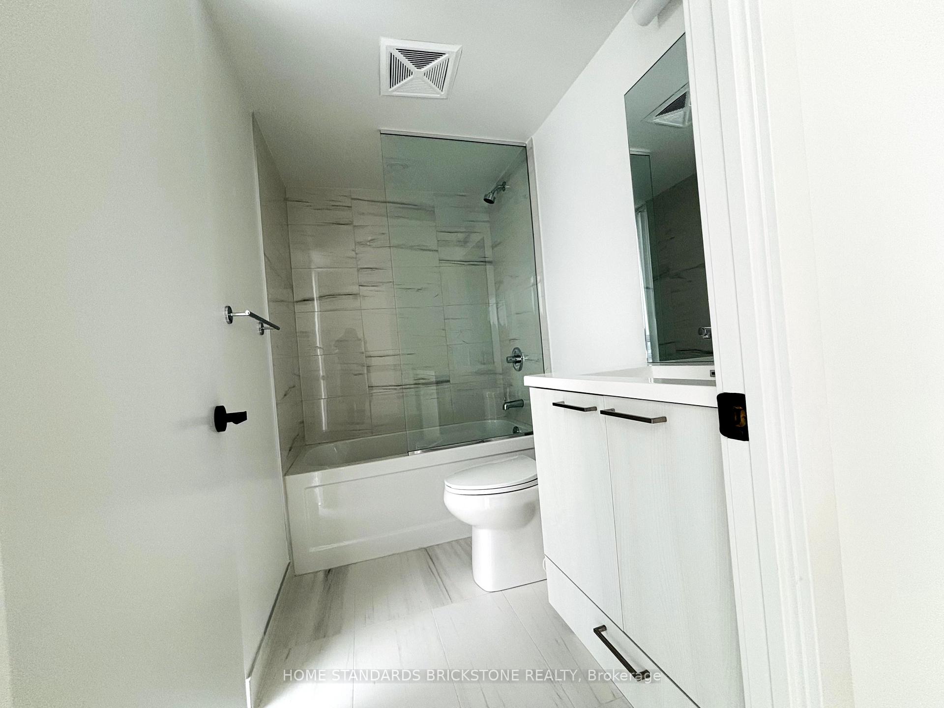 Photo 4 of Unit 1506, 195 Commerce Street, Vaughan, Vaughan Corporate Centre — HOMEH
