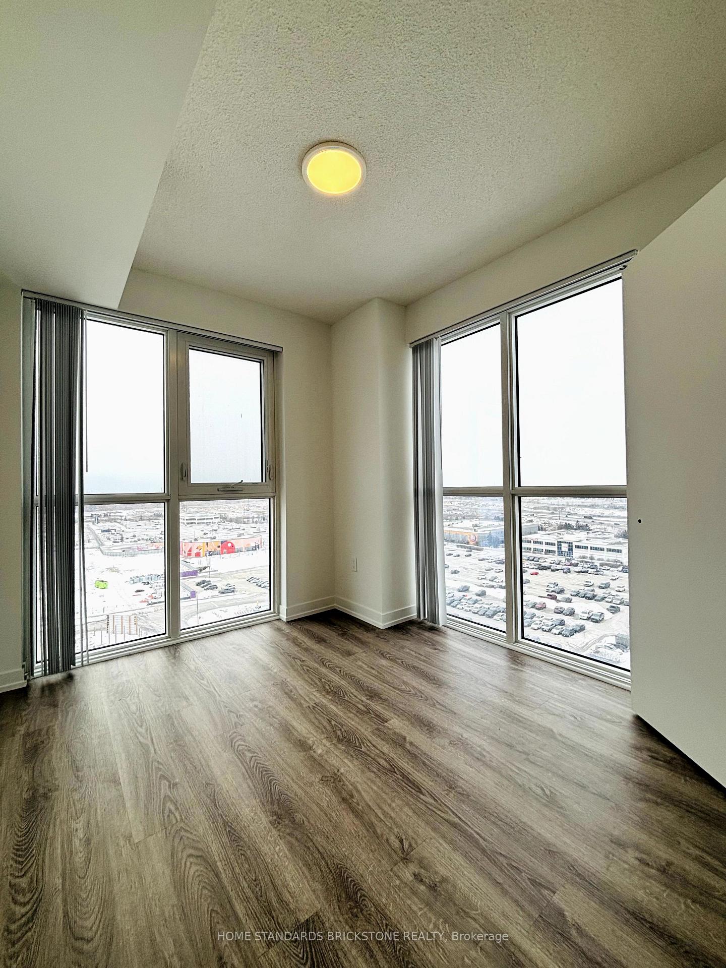 Photo 13 of Unit 1506, 195 Commerce Street, Vaughan, Vaughan Corporate Centre — HOMEH