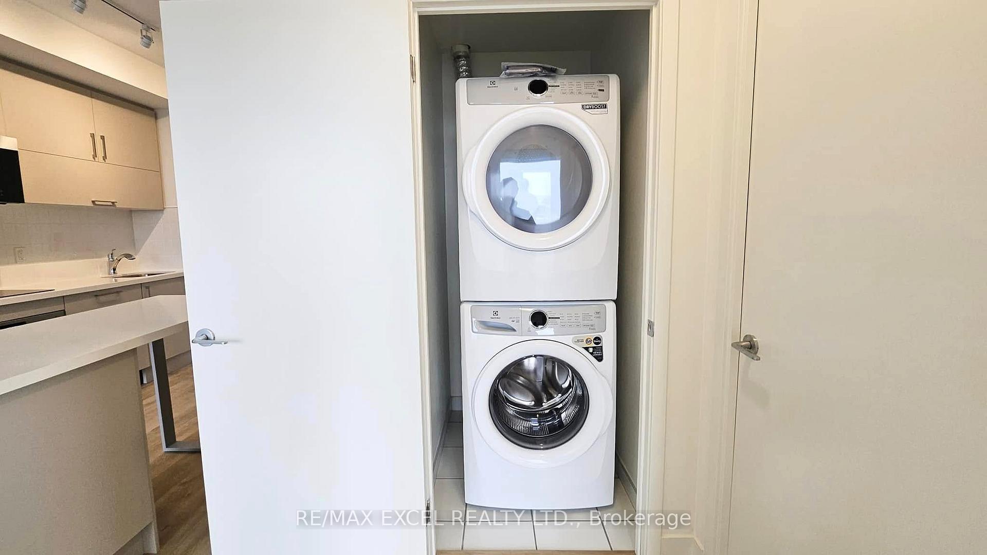 Photo 6 of Unit 2001, 38 Andre De Grasse Street, Markham, Unionville — HOMEH