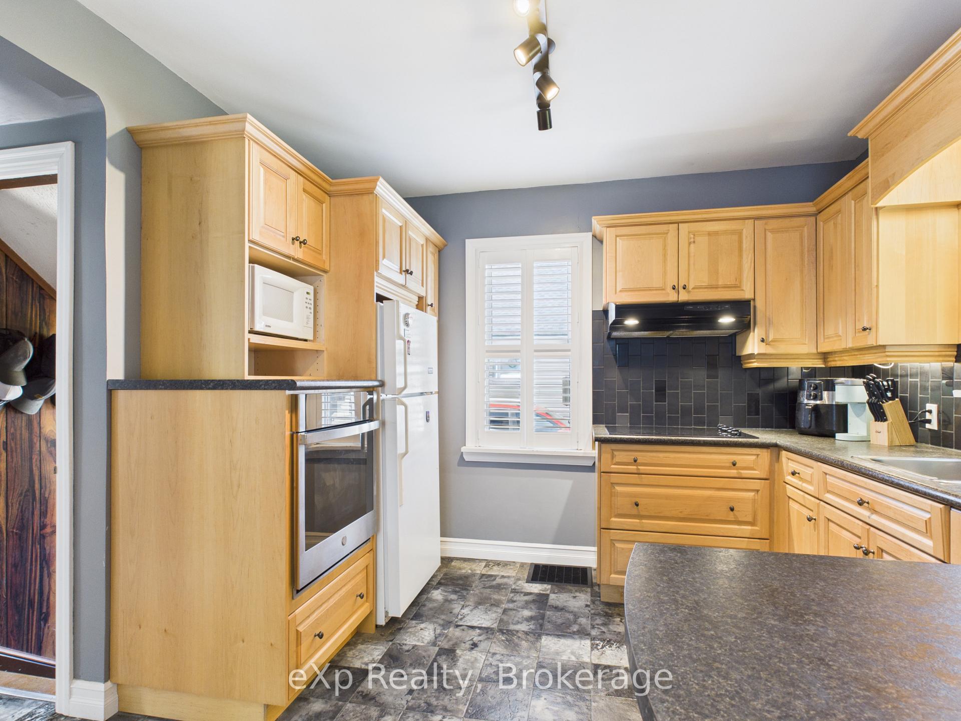 Photo 4 of 134 7th Street, Hanover — HOMEH